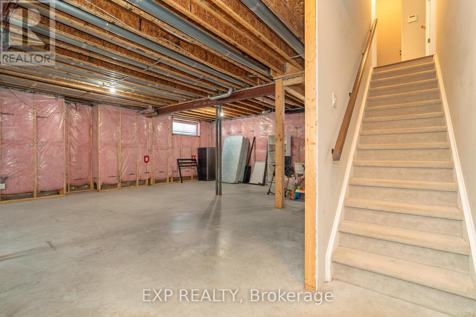 












301 SERENADE CRESCENT

,
Ottawa,




Ontario
K1X0B9

