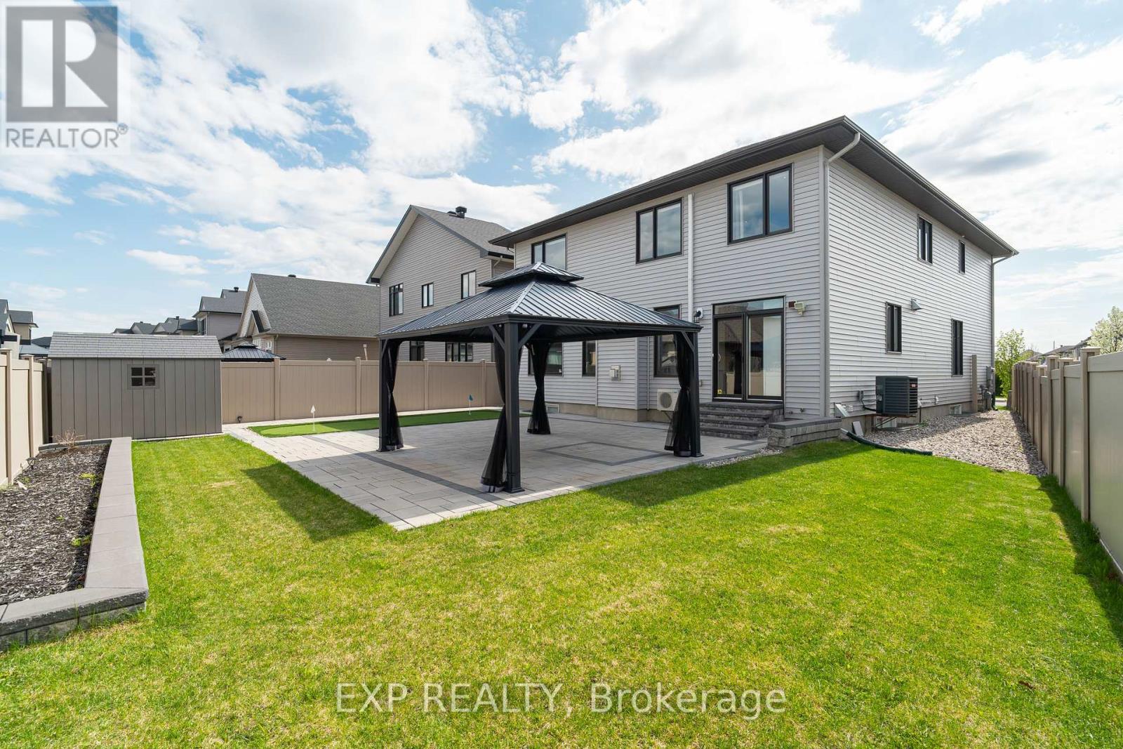 












301 SERENADE CRESCENT

,
Ottawa,




Ontario
K1X0B9

