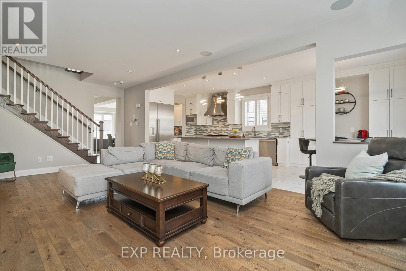 












301 SERENADE CRESCENT

,
Ottawa,




Ontario
K1X0B9

