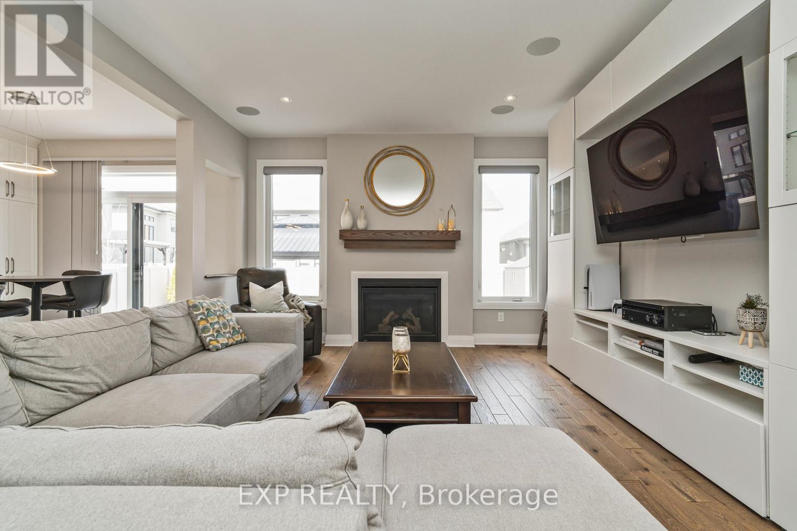 












301 SERENADE CRESCENT

,
Ottawa,




Ontario
K1X0B9

