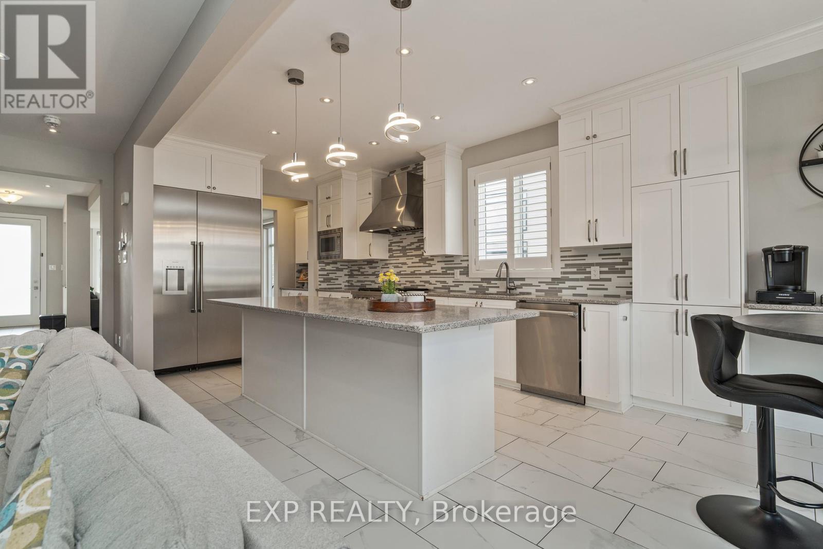 












301 SERENADE CRESCENT

,
Ottawa,




Ontario
K1X0B9

