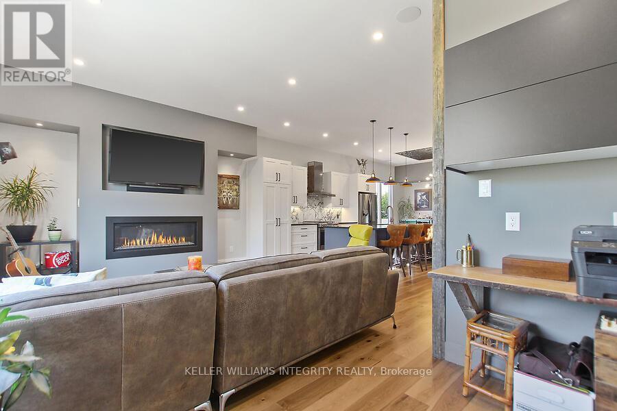 












D - 84 CARRUTHERS AVENUE

,
Ottawa,




Ontario
K1Y1N2

