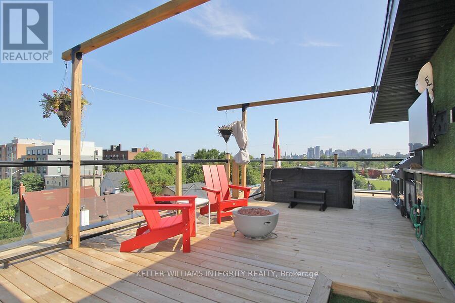 












D - 84 CARRUTHERS AVENUE

,
Ottawa,




Ontario
K1Y1N2

