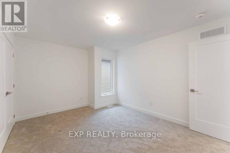












775 OVATION GROVE

,
Ottawa,




Ontario
K1T0X6


