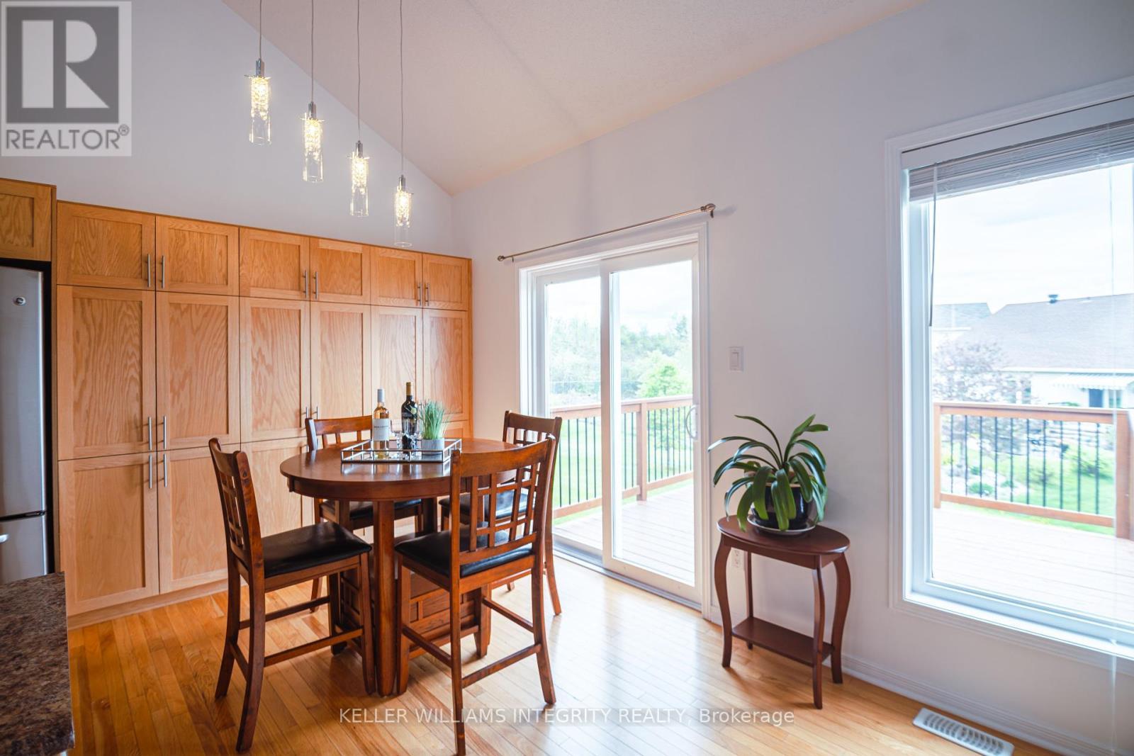 












21 EDWARD VINCE EVANS COURT

,
Arnprior,




Ontario
K7S0K5

