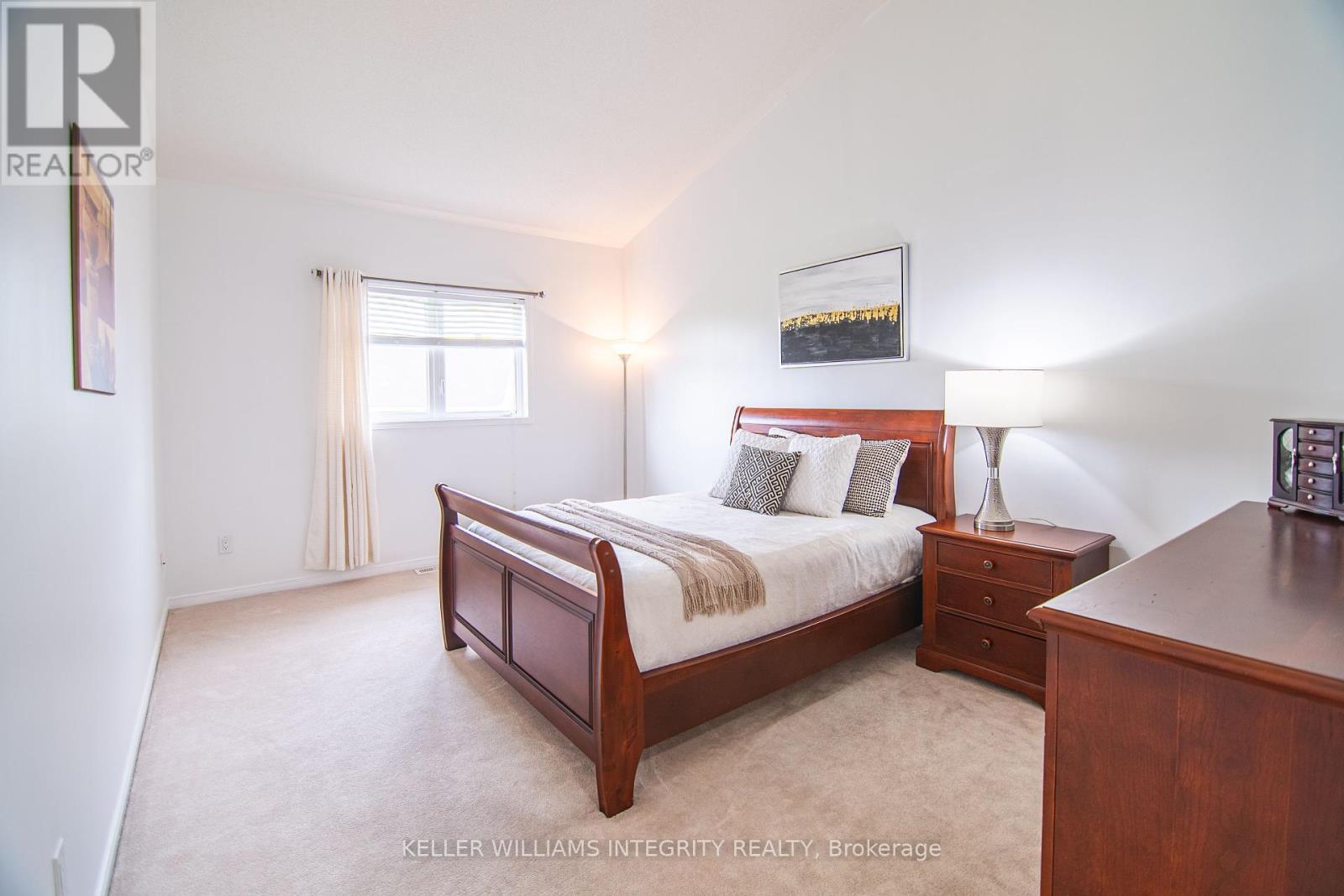 












21 EDWARD VINCE EVANS COURT

,
Arnprior,




Ontario
K7S0K5

