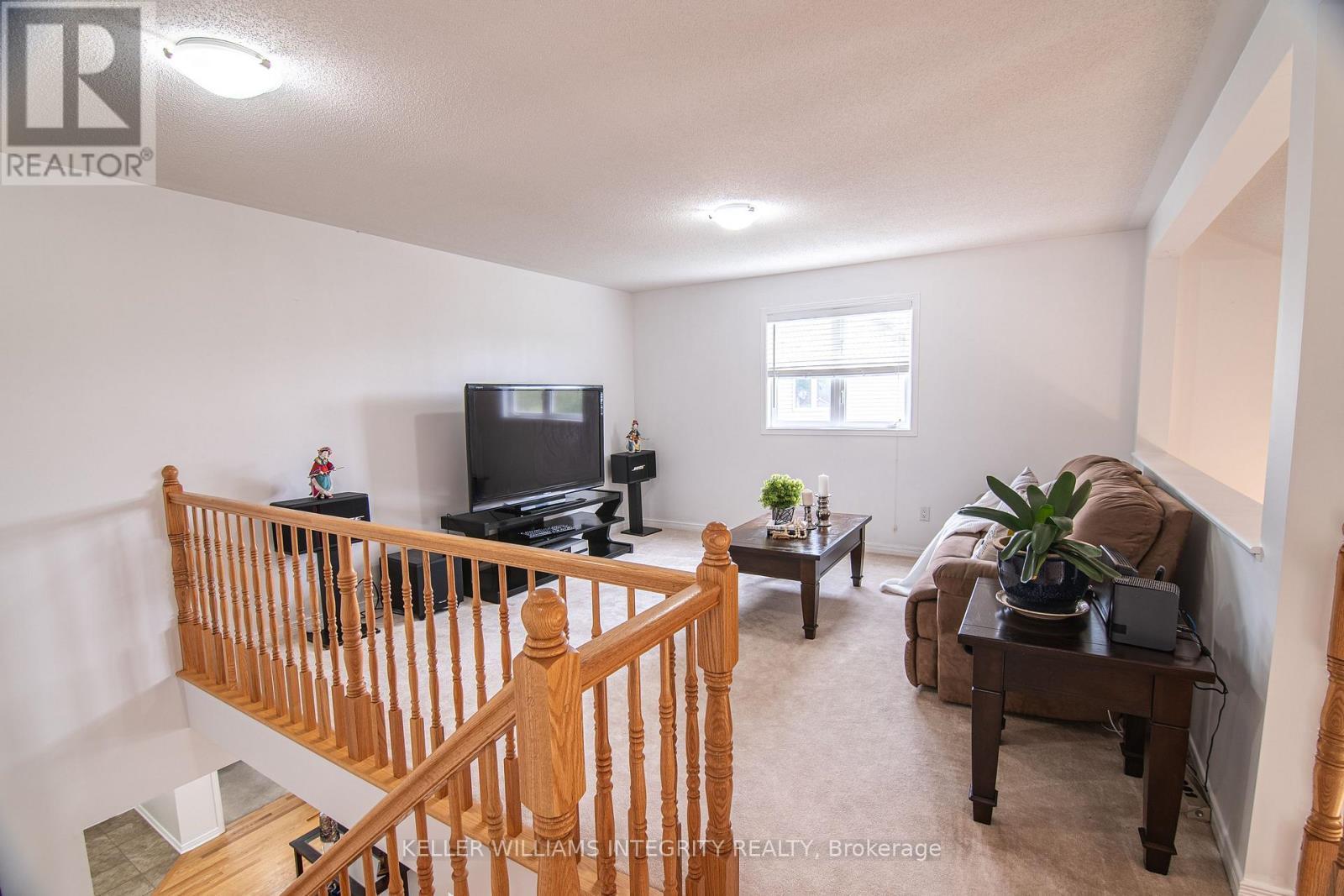 












21 EDWARD VINCE EVANS COURT

,
Arnprior,




Ontario
K7S0K5

