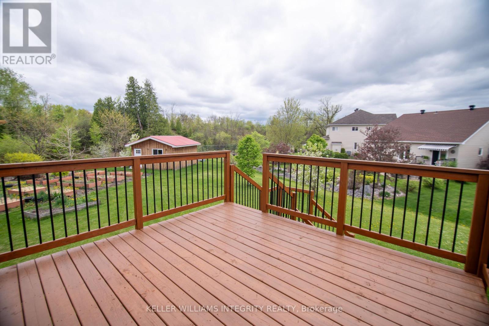 












21 EDWARD VINCE EVANS COURT

,
Arnprior,




Ontario
K7S0K5

