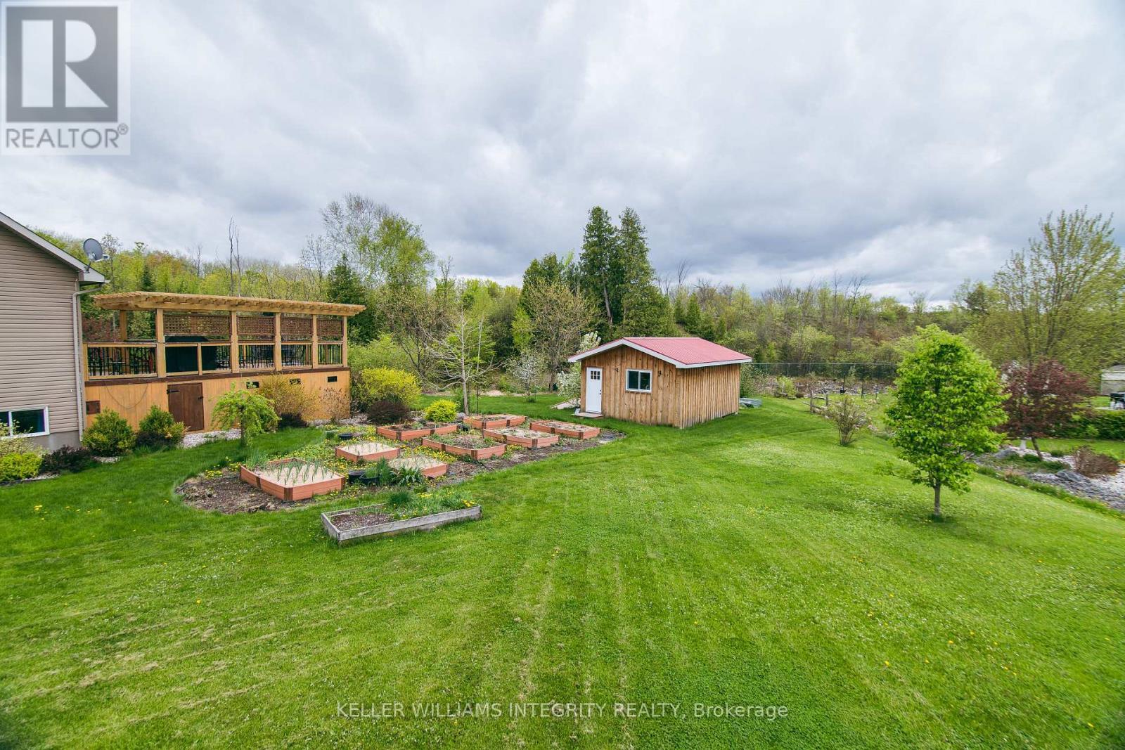 












21 EDWARD VINCE EVANS COURT

,
Arnprior,




Ontario
K7S0K5

