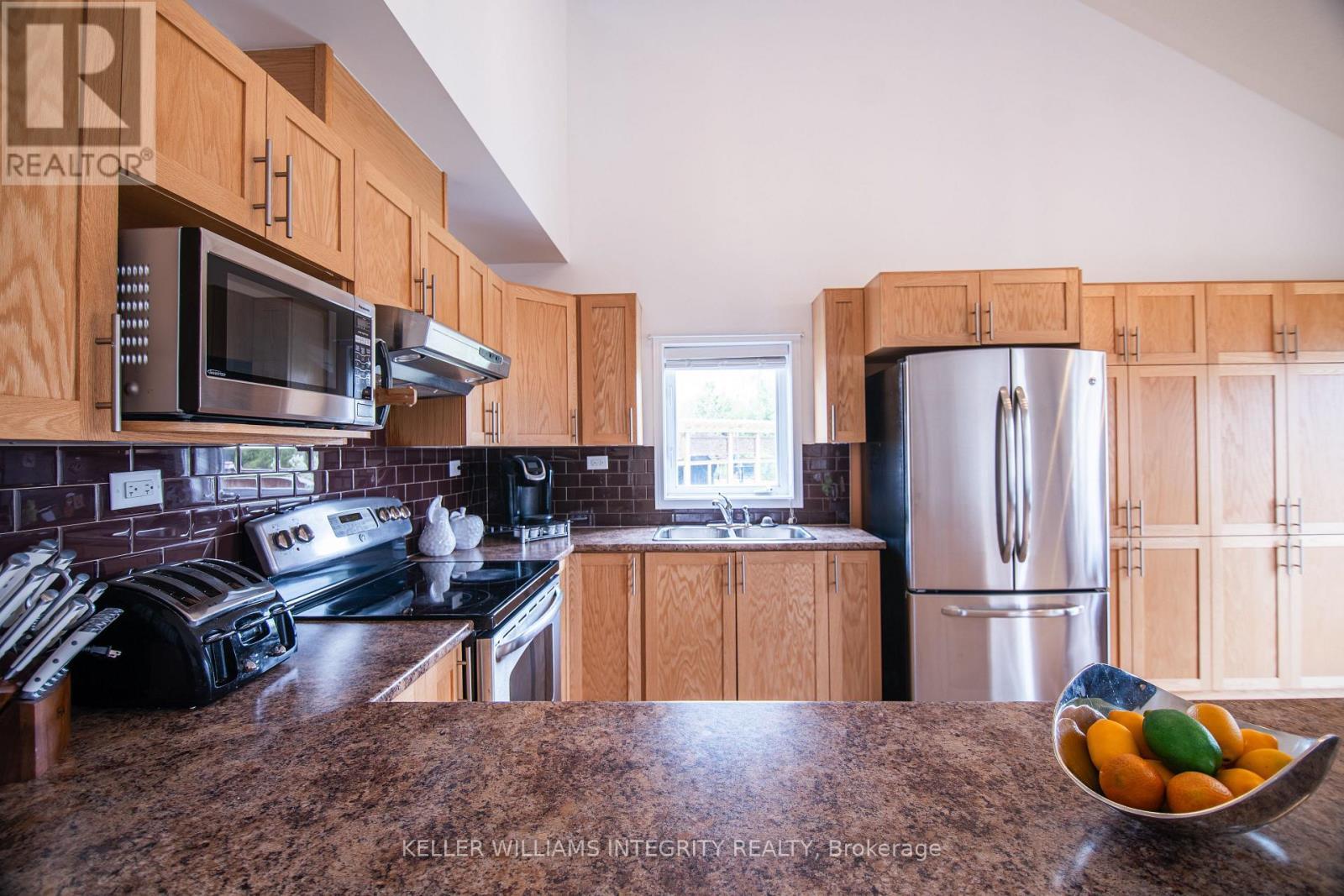 












21 EDWARD VINCE EVANS COURT

,
Arnprior,




Ontario
K7S0K5

