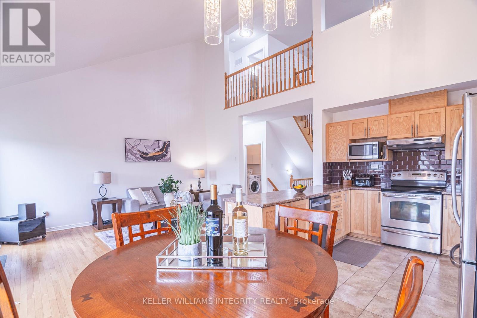 












21 EDWARD VINCE EVANS COURT

,
Arnprior,




Ontario
K7S0K5

