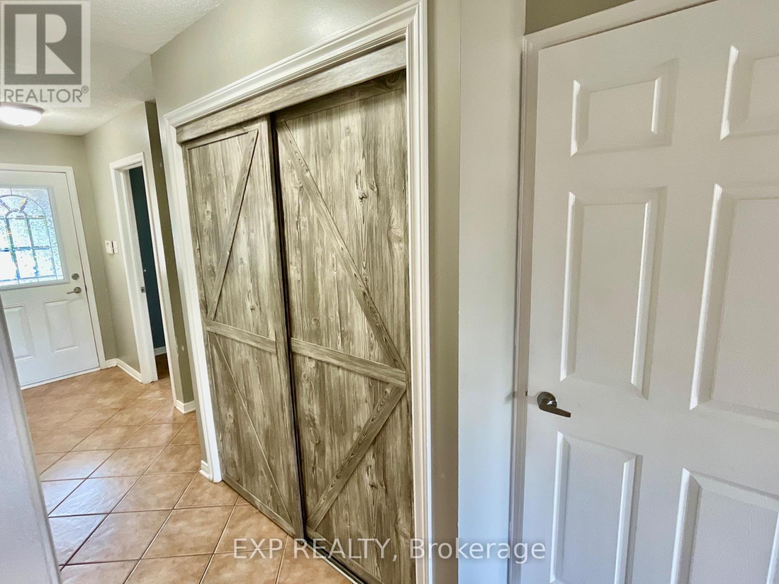 












2175 PATRICIA STREET

,
Clarence-Rockland,




Ontario
K4K1V8

