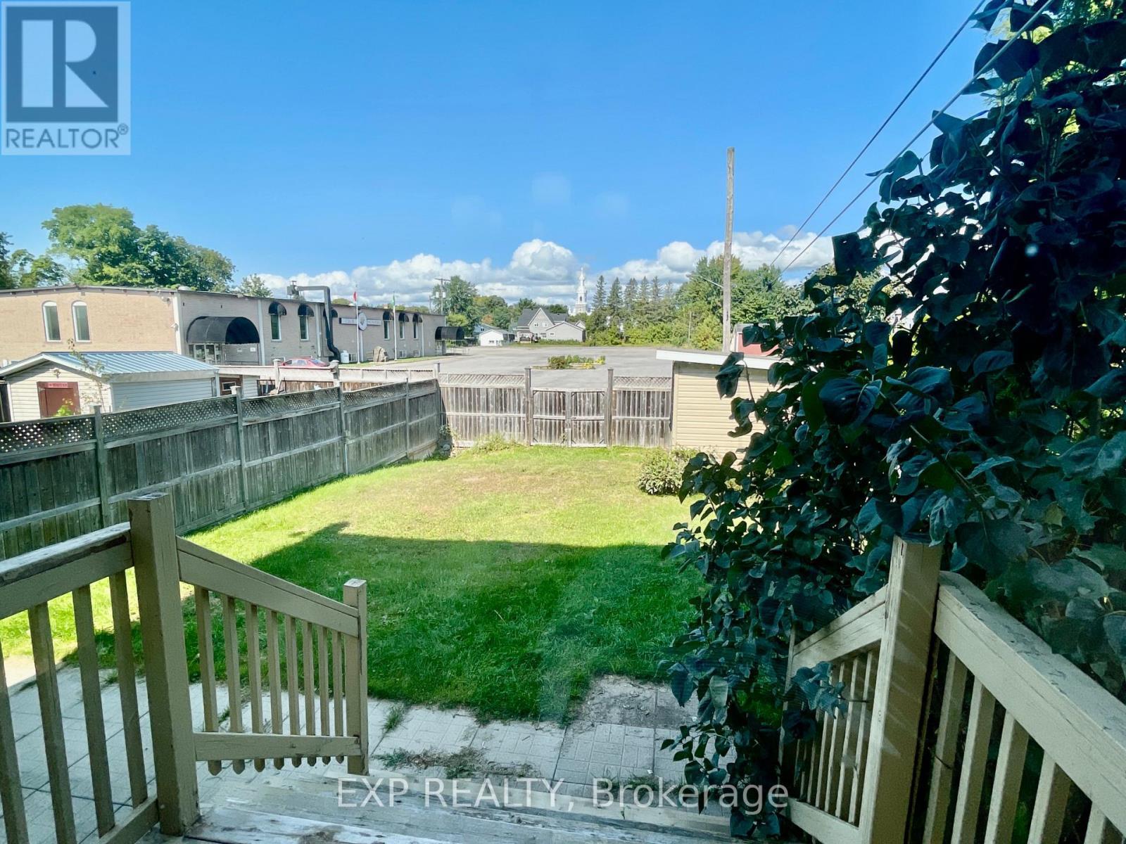 












2175 PATRICIA STREET

,
Clarence-Rockland,




Ontario
K4K1V8

