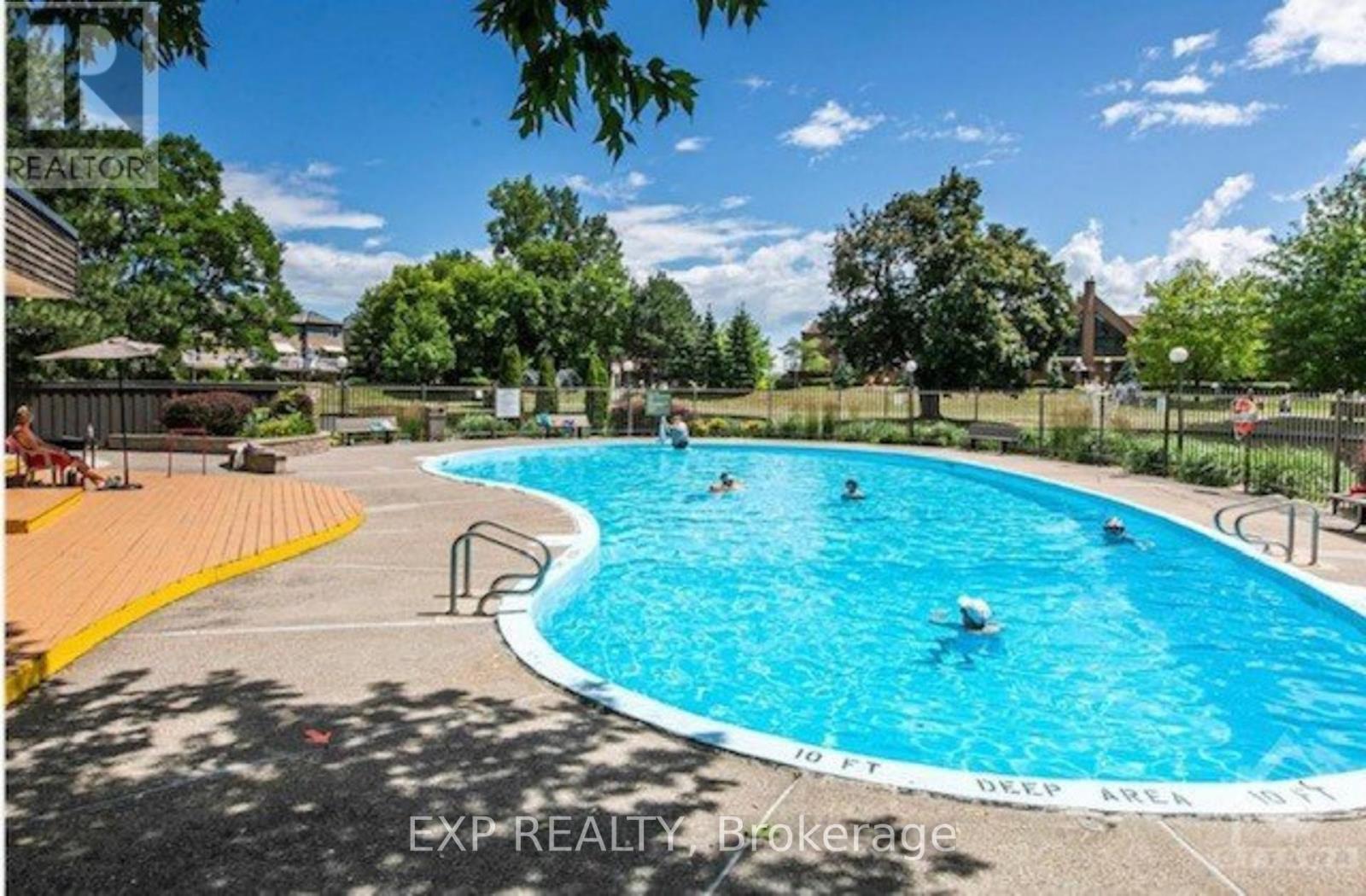 












210 - 280 BRITTANY DRIVE

,
Ottawa,




Ontario
K1K4M4


