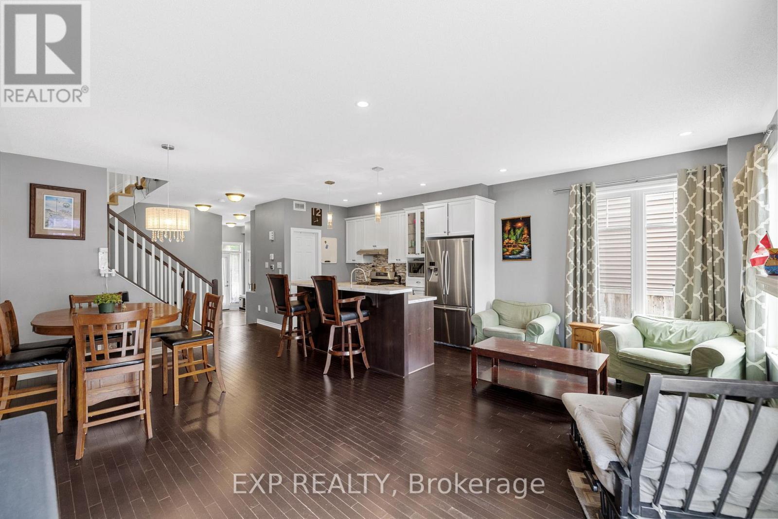 












613 WILLOWMERE WAY

,
Ottawa,




Ontario
K1T0K2

