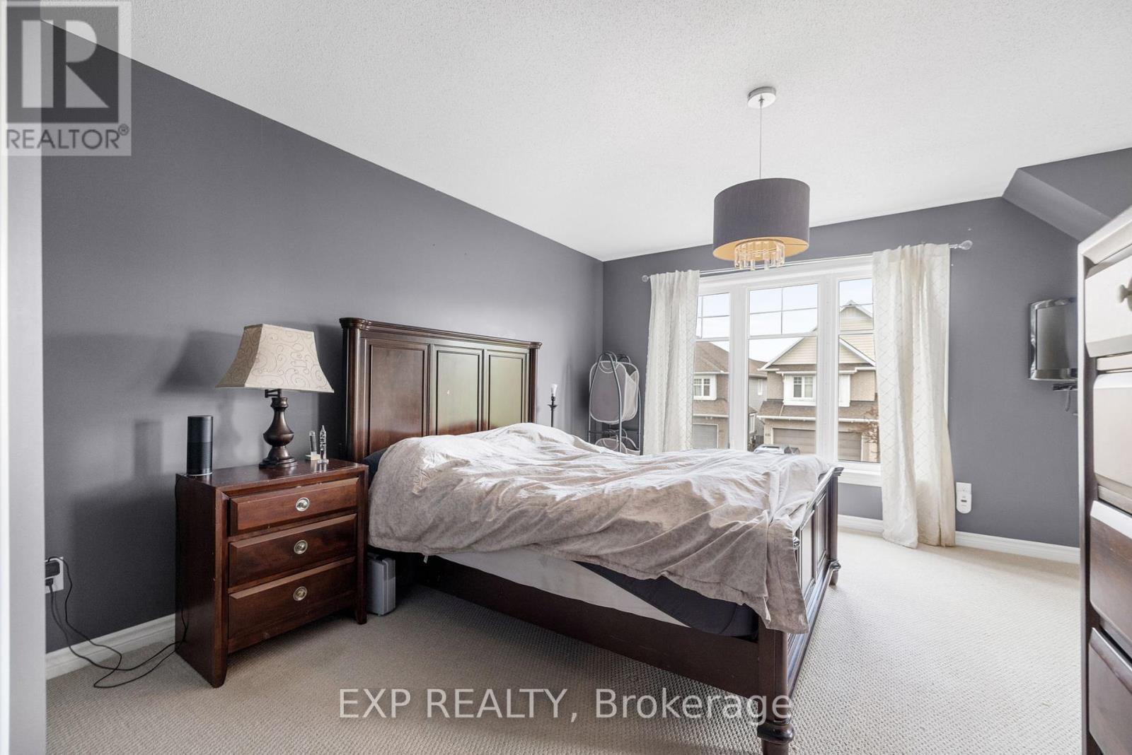 












613 WILLOWMERE WAY

,
Ottawa,




Ontario
K1T0K2

