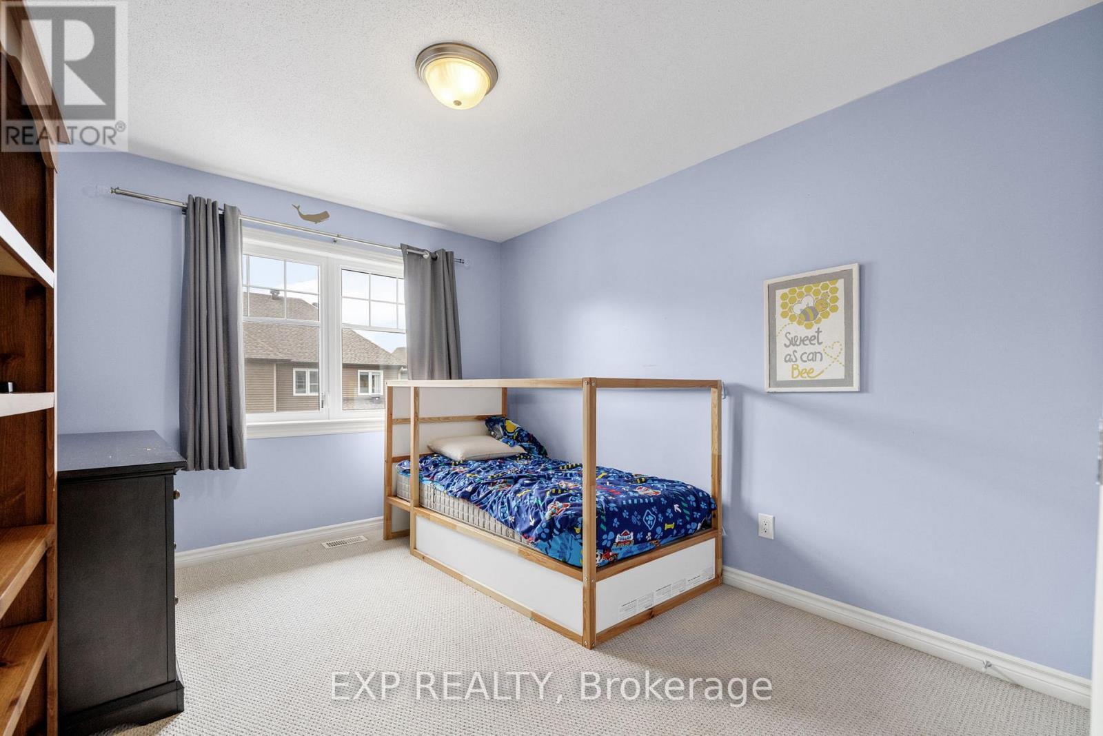 












613 WILLOWMERE WAY

,
Ottawa,




Ontario
K1T0K2

