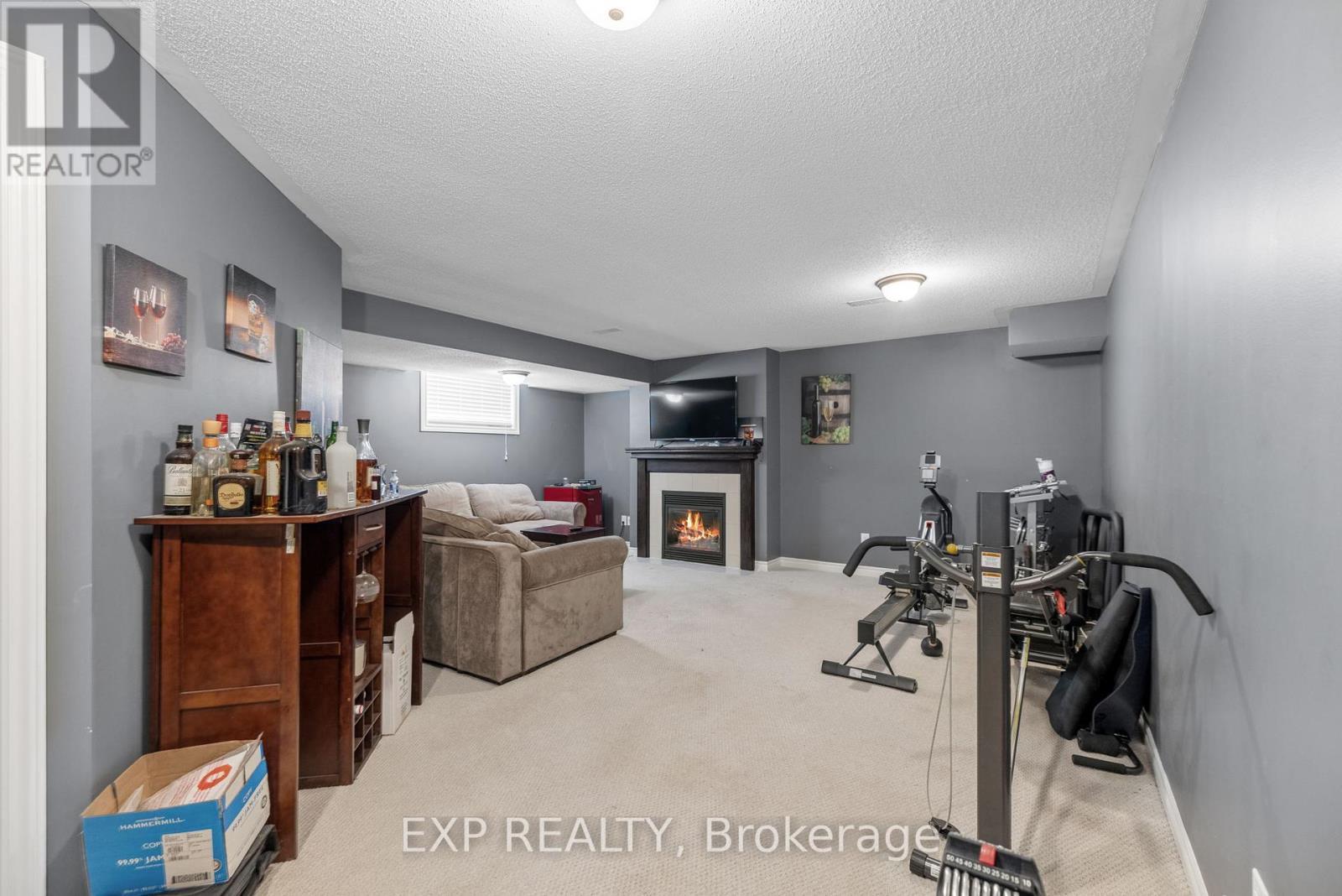 












613 WILLOWMERE WAY

,
Ottawa,




Ontario
K1T0K2

