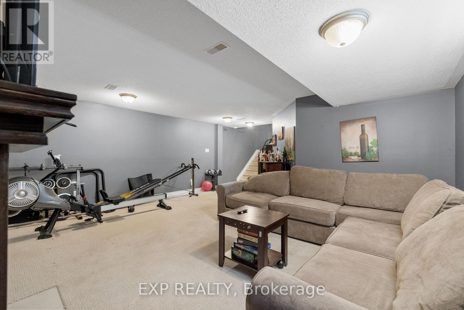 












613 WILLOWMERE WAY

,
Ottawa,




Ontario
K1T0K2

