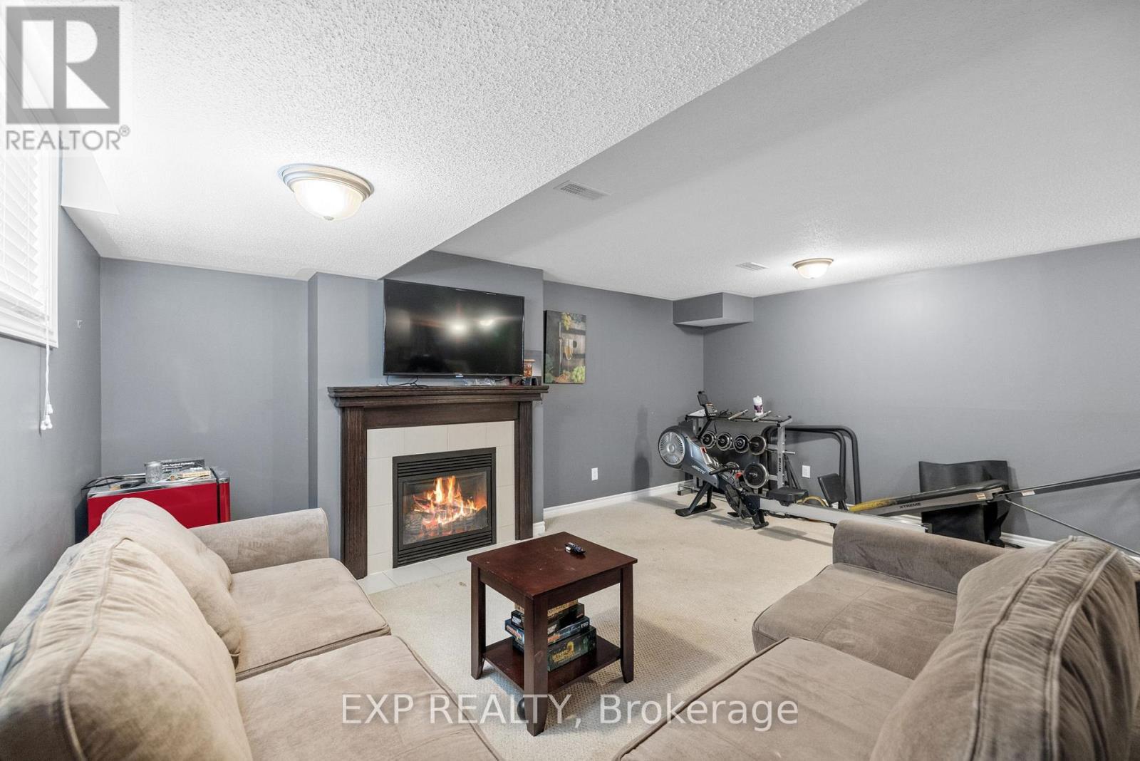 












613 WILLOWMERE WAY

,
Ottawa,




Ontario
K1T0K2

