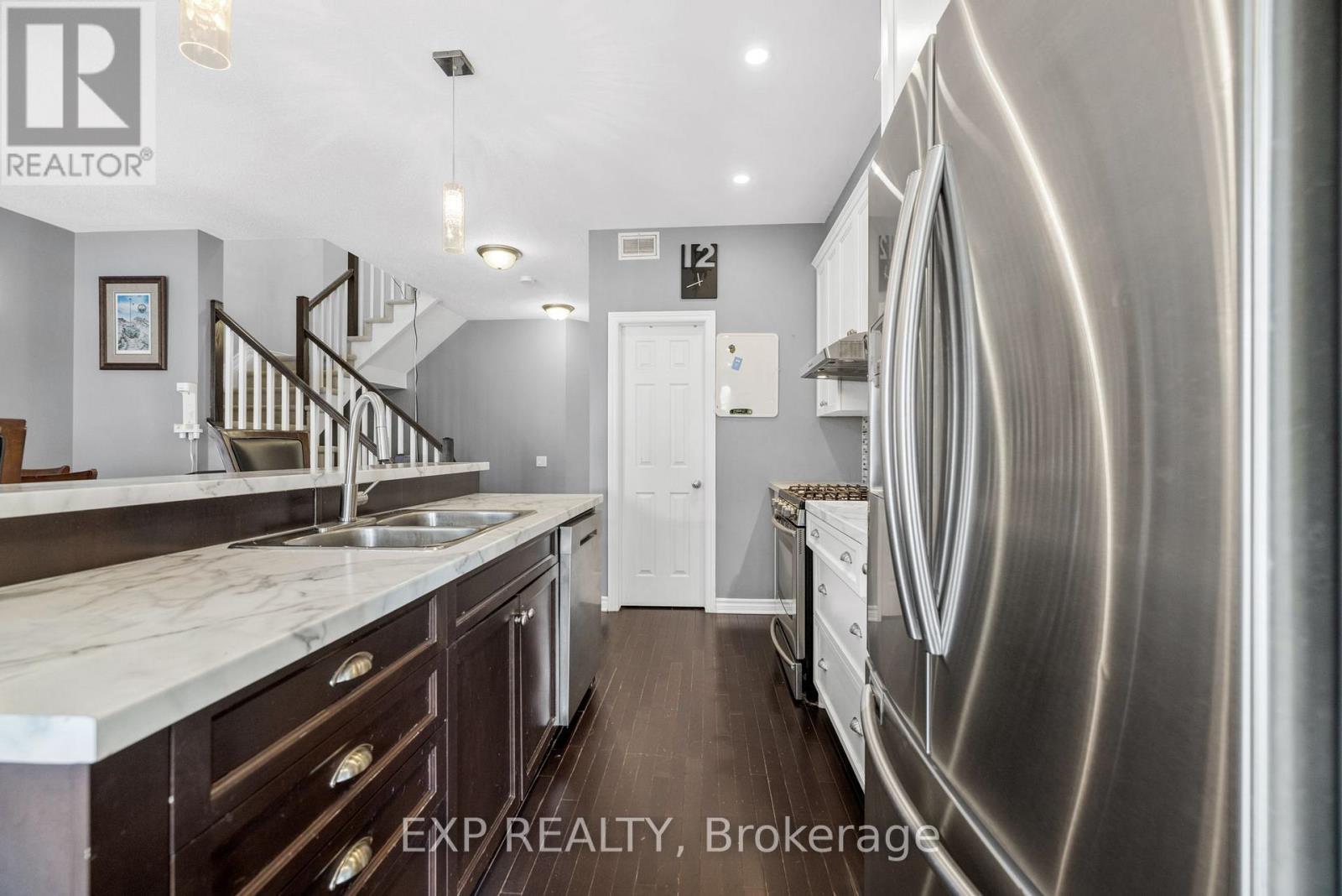 












613 WILLOWMERE WAY

,
Ottawa,




Ontario
K1T0K2

