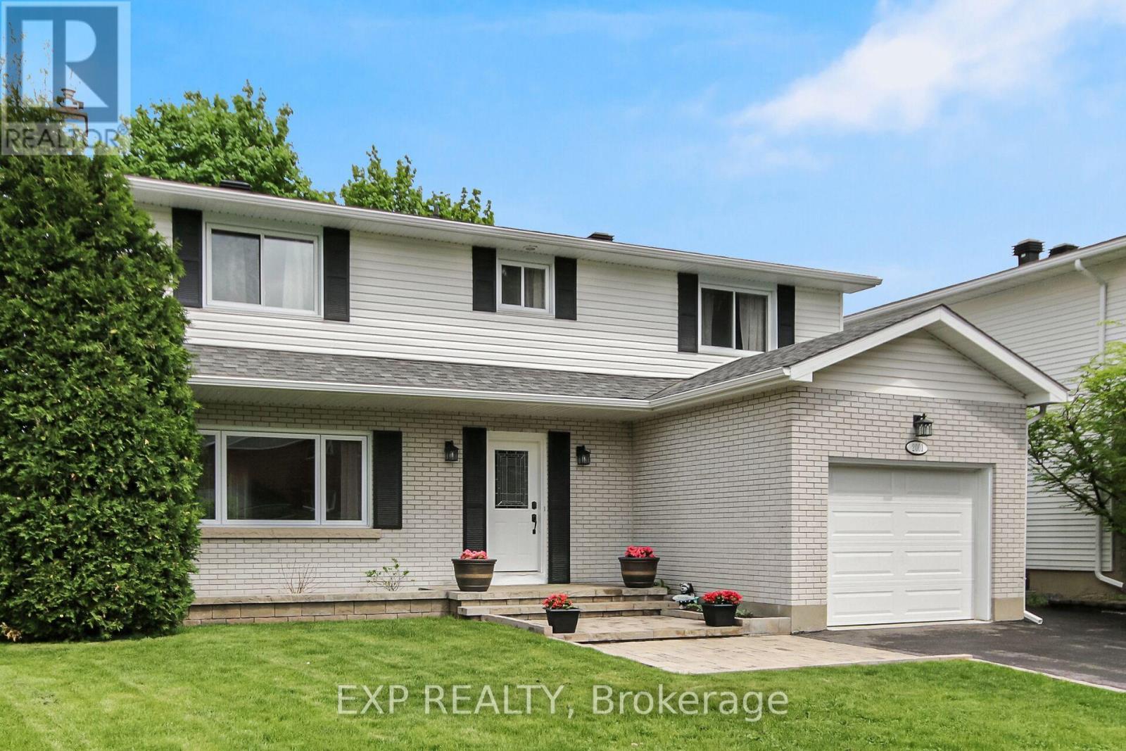 












2001 NEEPAWA AVENUE

,
Ottawa,




Ontario
K2A3L4

