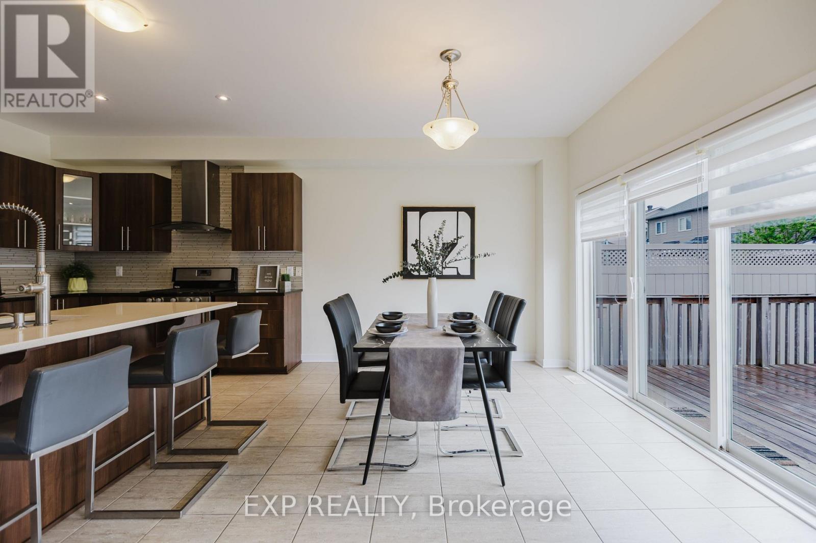 












301 BRETTONWOOD RIDGE

,
Ottawa,




Ontario
K2T0H8

