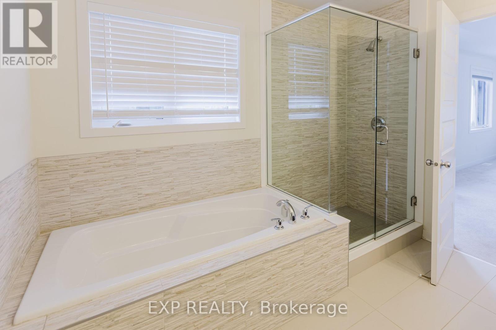 












301 BRETTONWOOD RIDGE

,
Ottawa,




Ontario
K2T0H8

