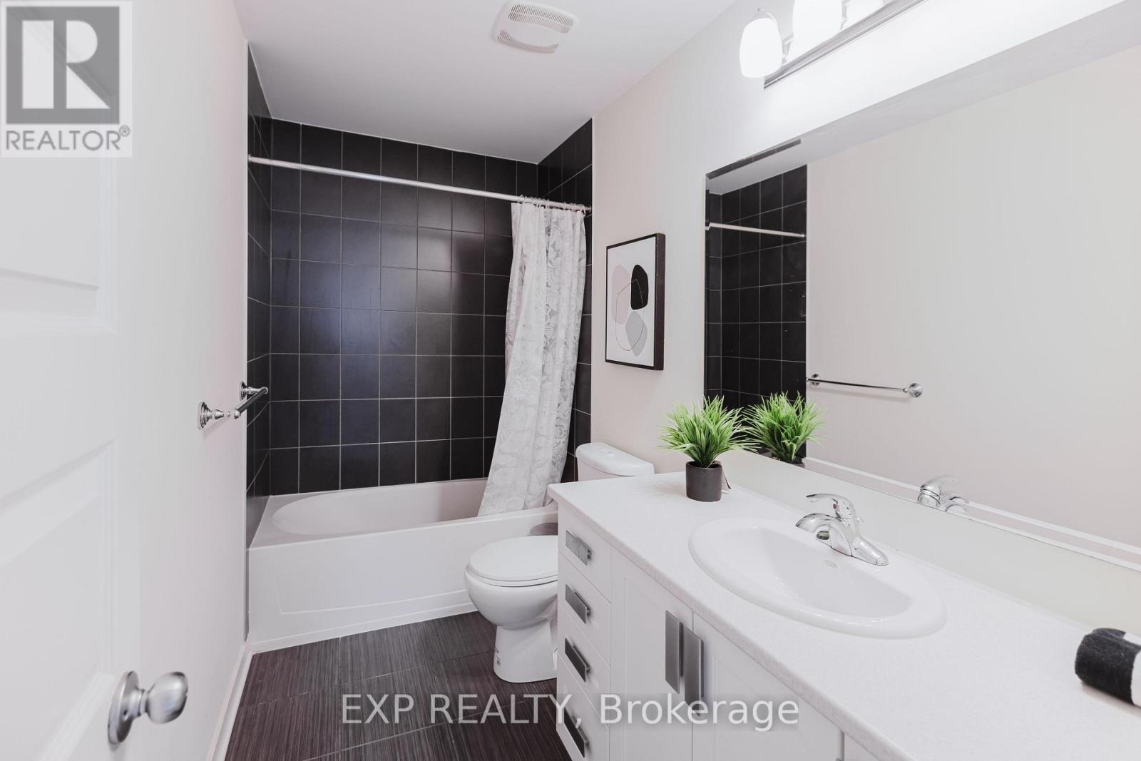 












301 BRETTONWOOD RIDGE

,
Ottawa,




Ontario
K2T0H8

