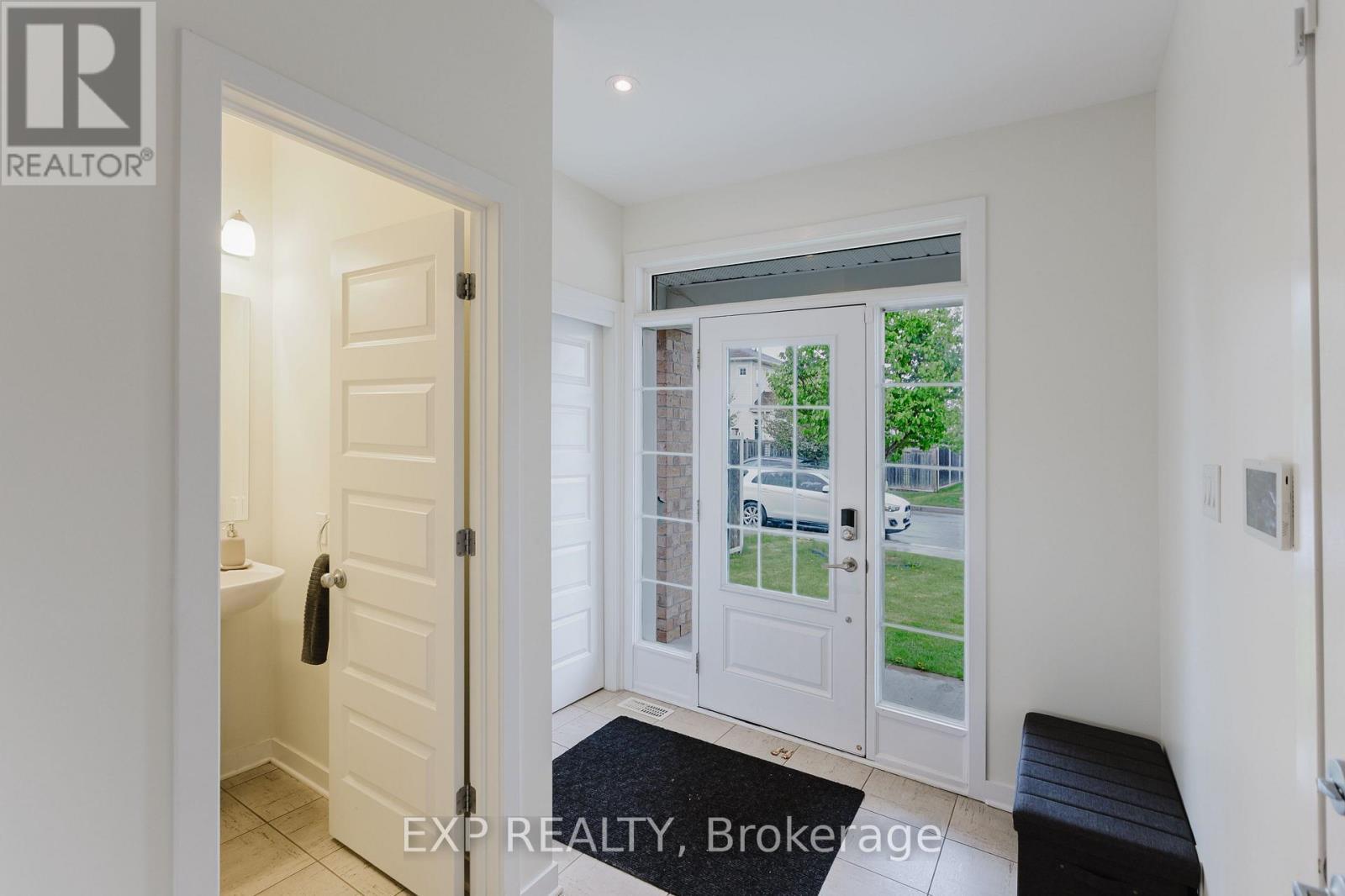 












301 BRETTONWOOD RIDGE

,
Ottawa,




Ontario
K2T0H8

