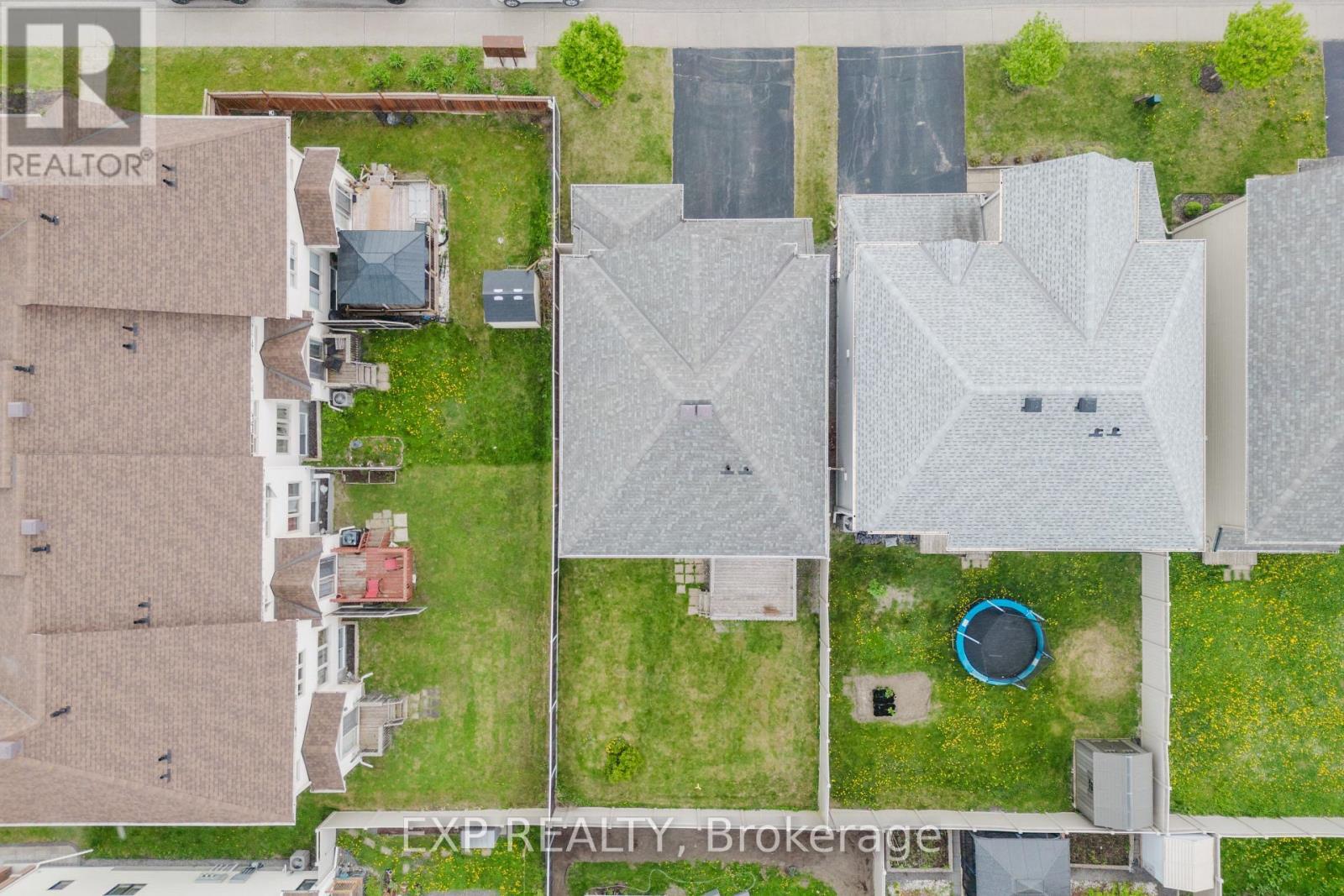 












301 BRETTONWOOD RIDGE

,
Ottawa,




Ontario
K2T0H8

