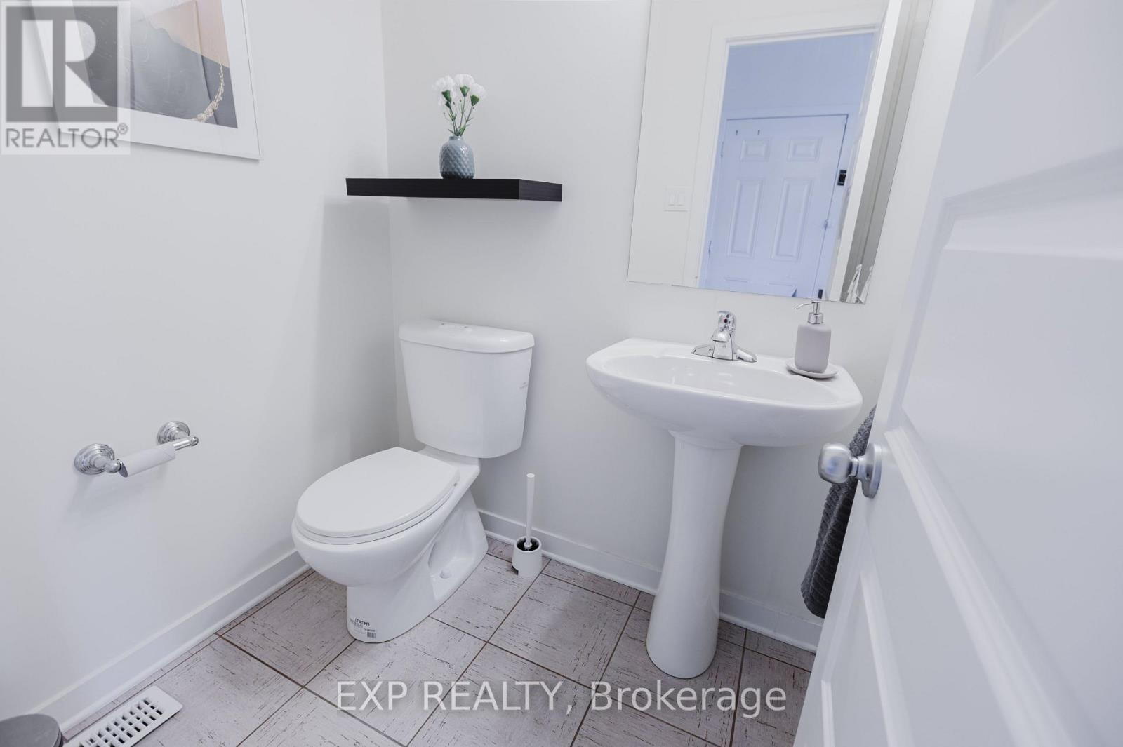 












301 BRETTONWOOD RIDGE

,
Ottawa,




Ontario
K2T0H8

