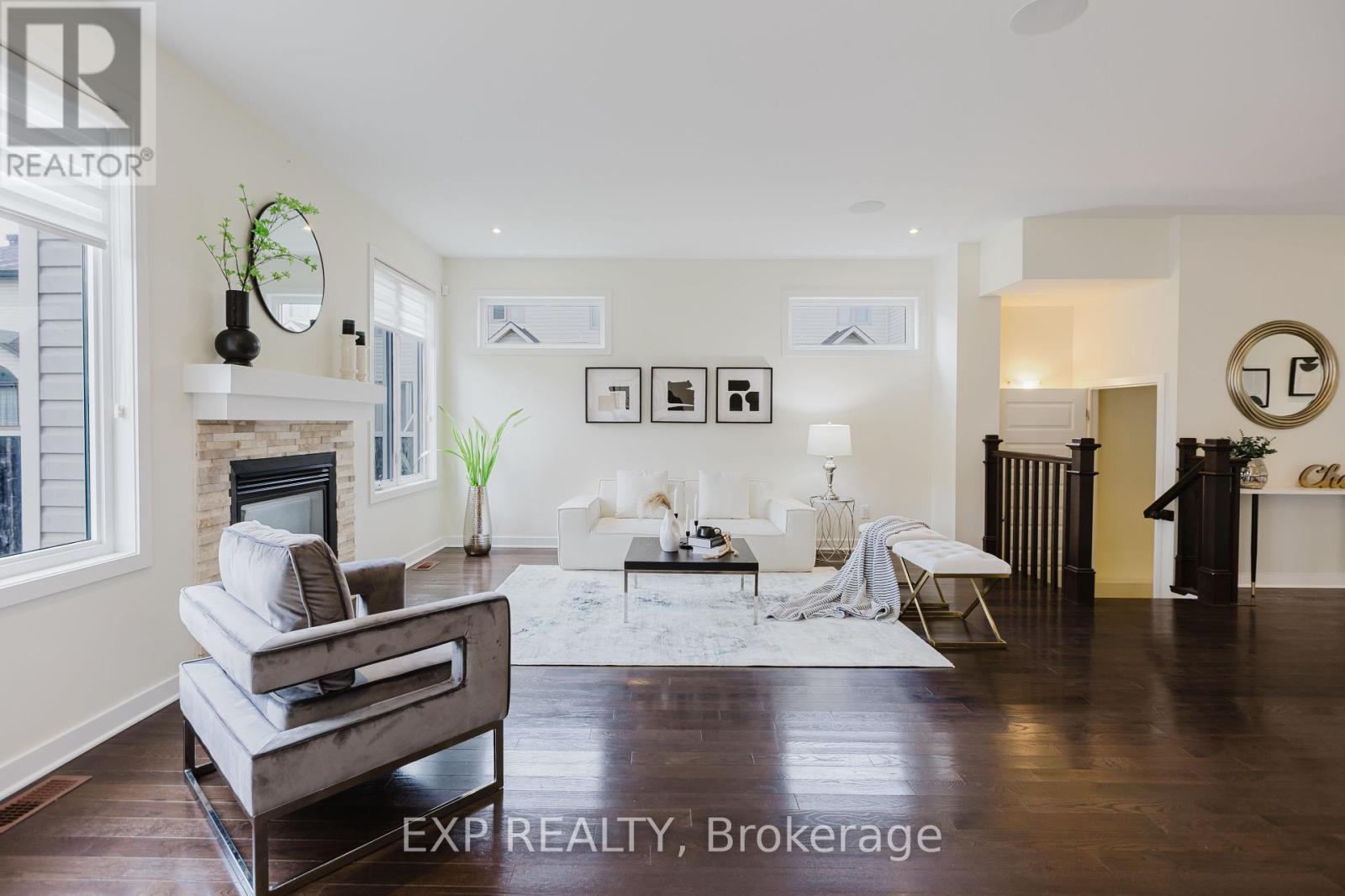 












301 BRETTONWOOD RIDGE

,
Ottawa,




Ontario
K2T0H8


