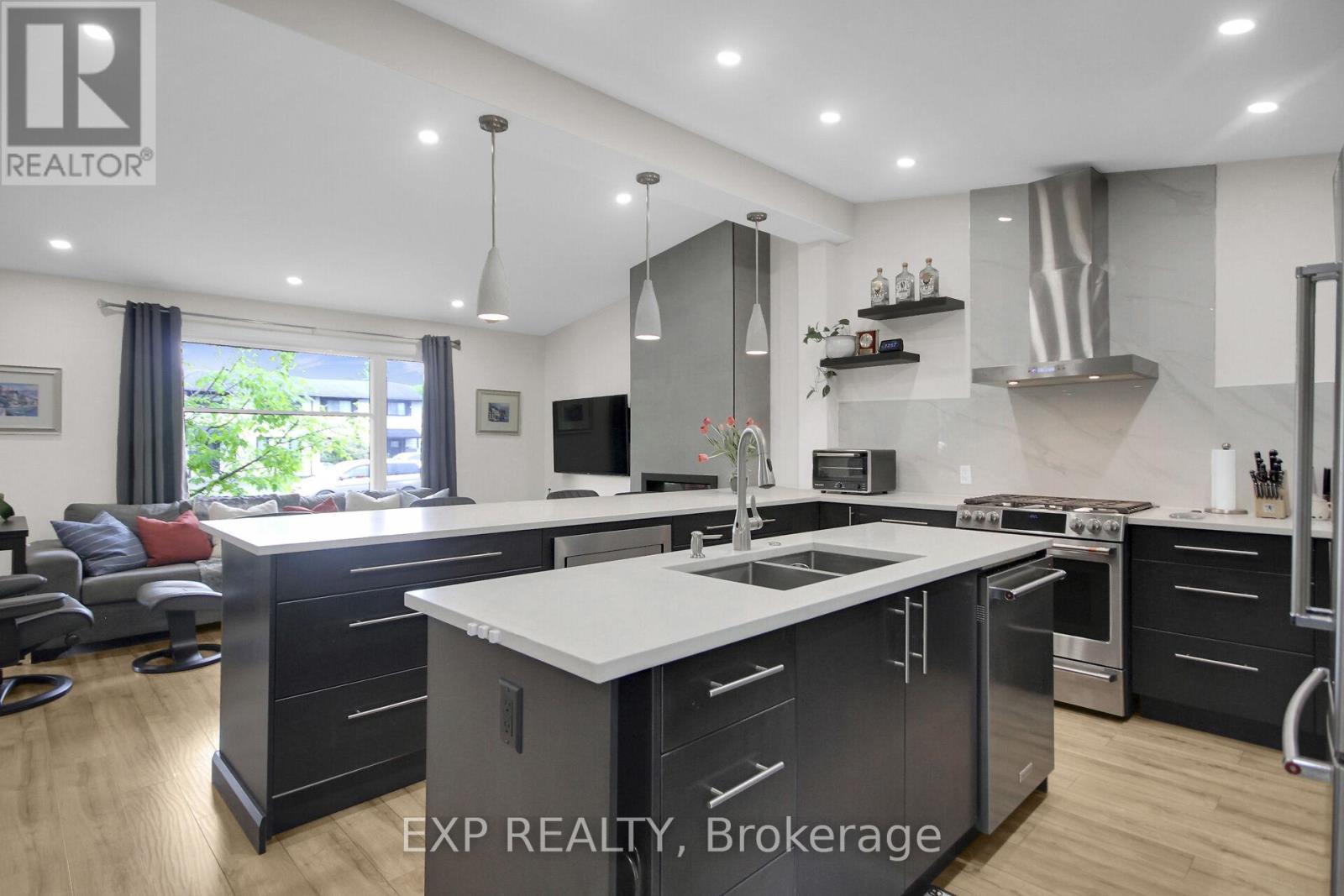 












1447 MAXIME STREET

,
Ottawa,




Ontario
K1B4E7

