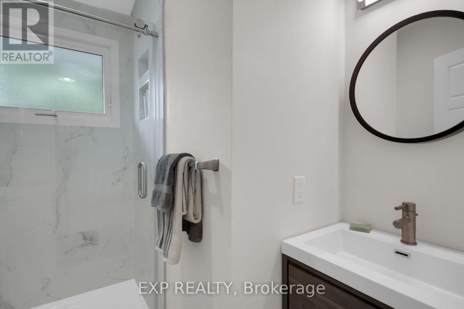 












1447 MAXIME STREET

,
Ottawa,




Ontario
K1B4E7

