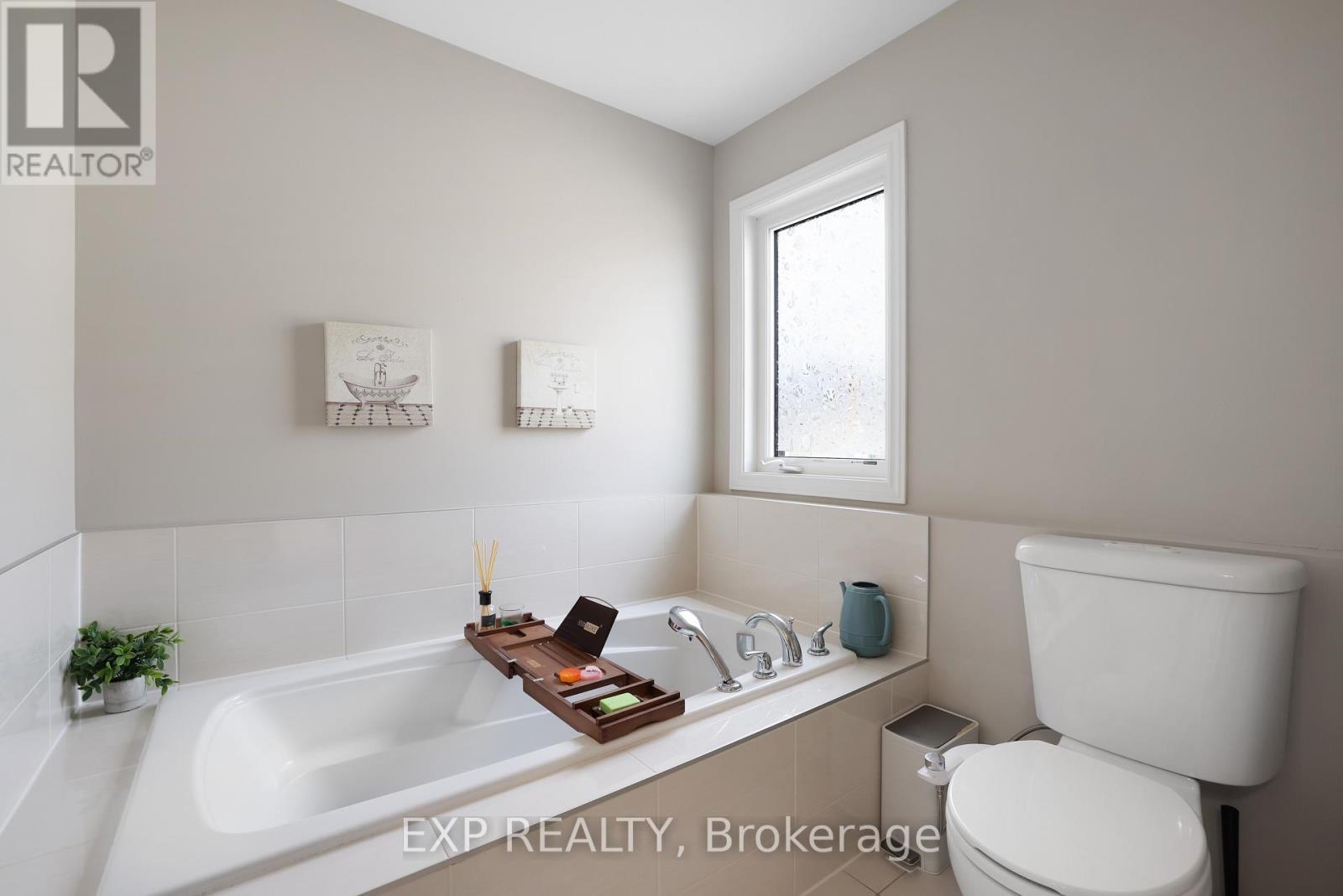 












111 WESTOVER CRESCENT

,
Ottawa,




Ontario
K2T0K6

