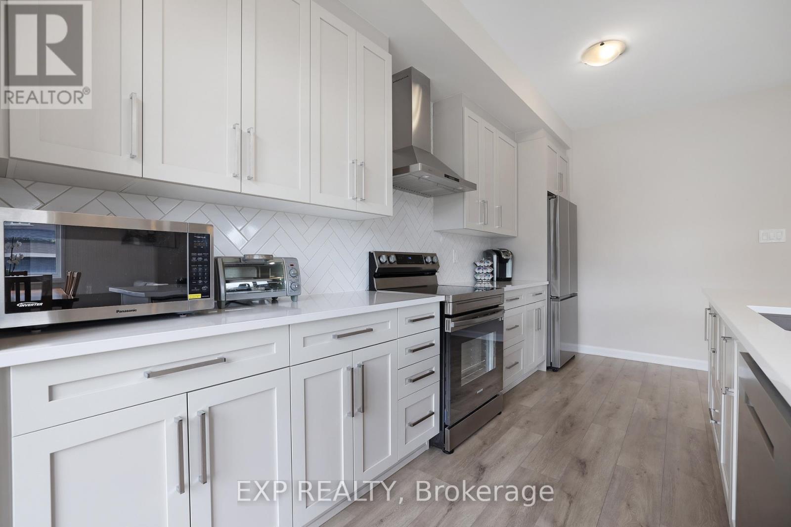 












1000 PARABOLICA WAY

,
Ottawa,




Ontario
K2T0P8

