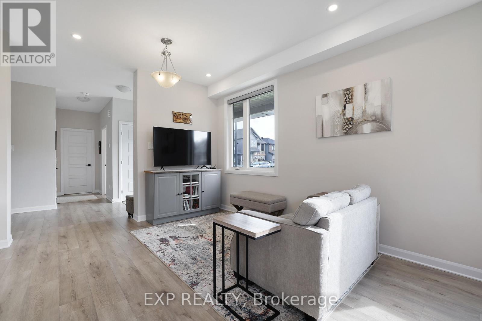 












1000 PARABOLICA WAY

,
Ottawa,




Ontario
K2T0P8

