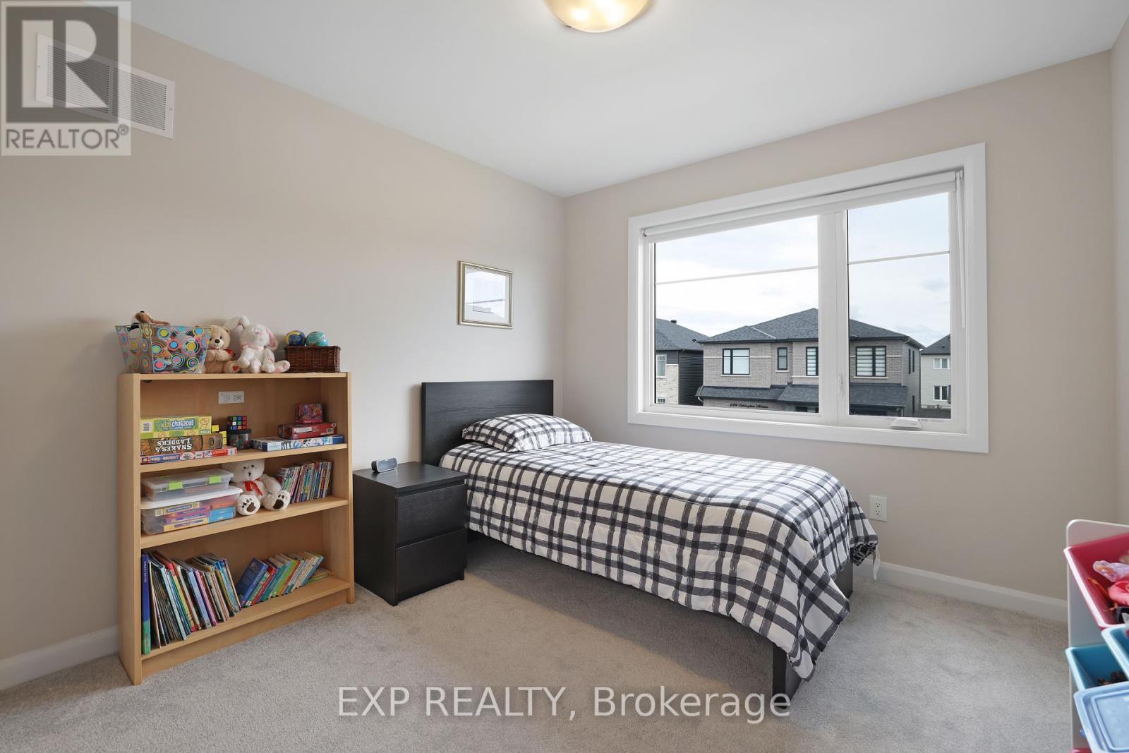 












1000 PARABOLICA WAY

,
Ottawa,




Ontario
K2T0P8

