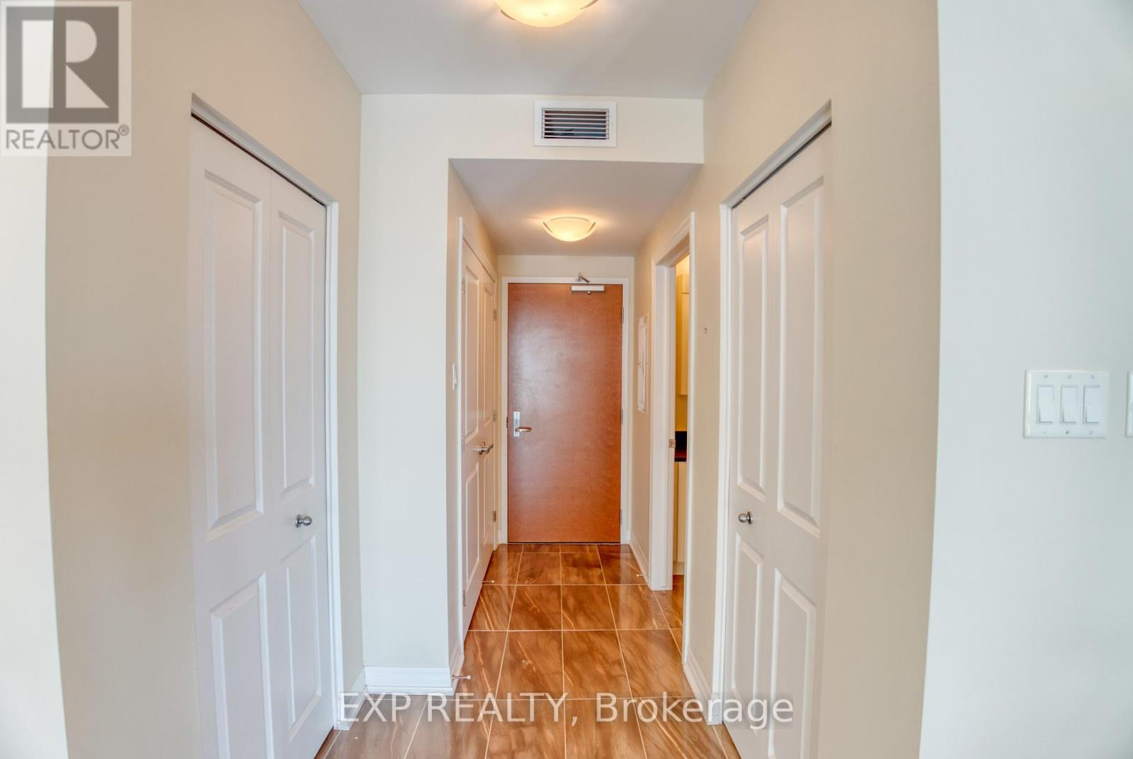 












2508 - 195 BESSERER STREET

,
Ottawa,




Ontario
K1N0B6

