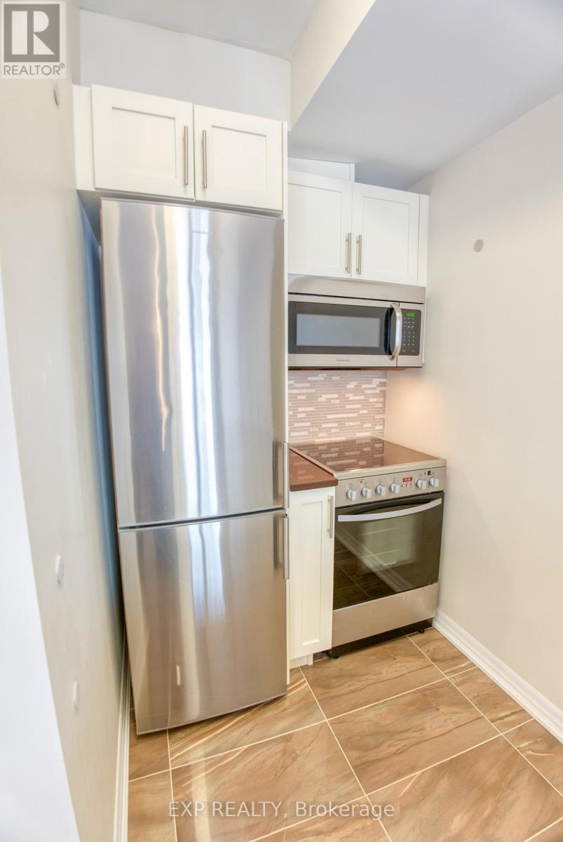












2508 - 195 BESSERER STREET

,
Ottawa,




Ontario
K1N0B6

