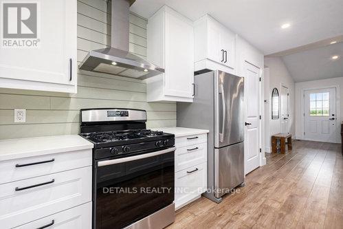 












317 COUNTY RD 18

,
North Grenville,




Ontario
K0G1T0

