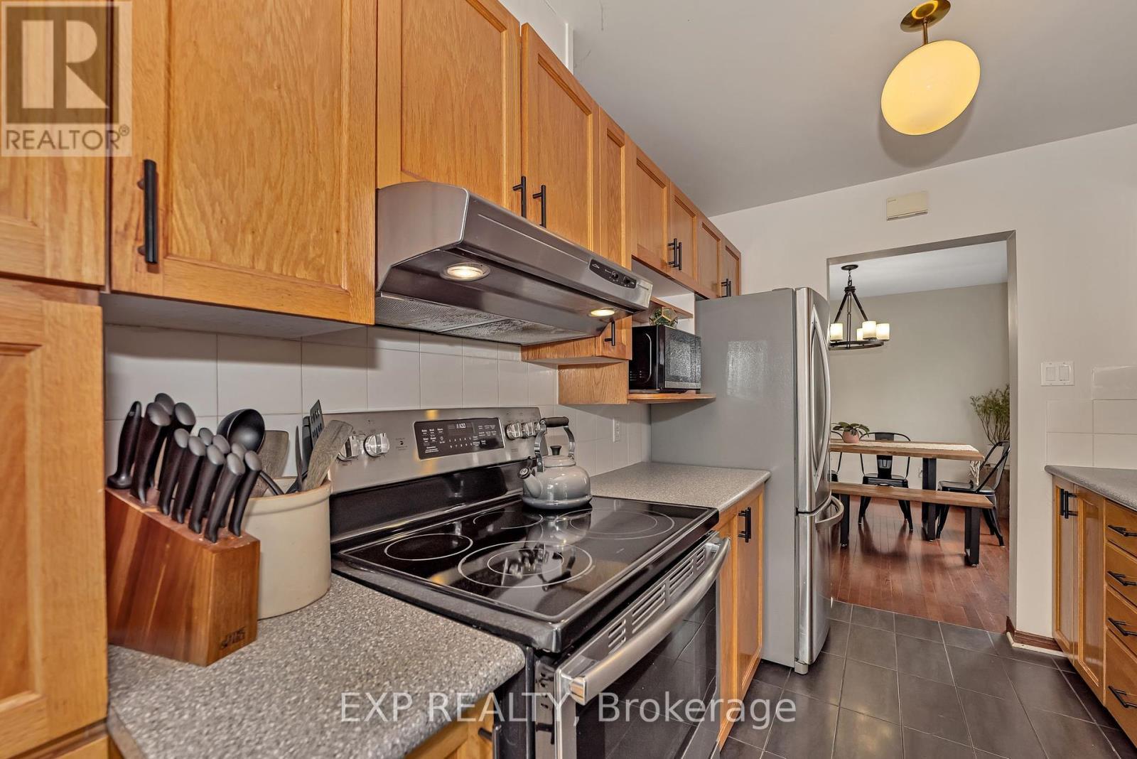 












6174 ARBOURWOOD DRIVE

,
Ottawa,




Ontario
K1C7L5

