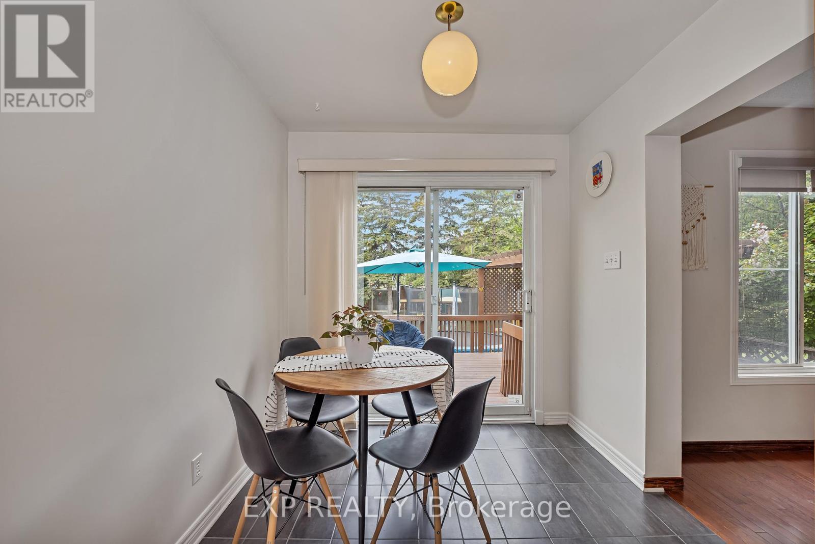 












6174 ARBOURWOOD DRIVE

,
Ottawa,




Ontario
K1C7L5

