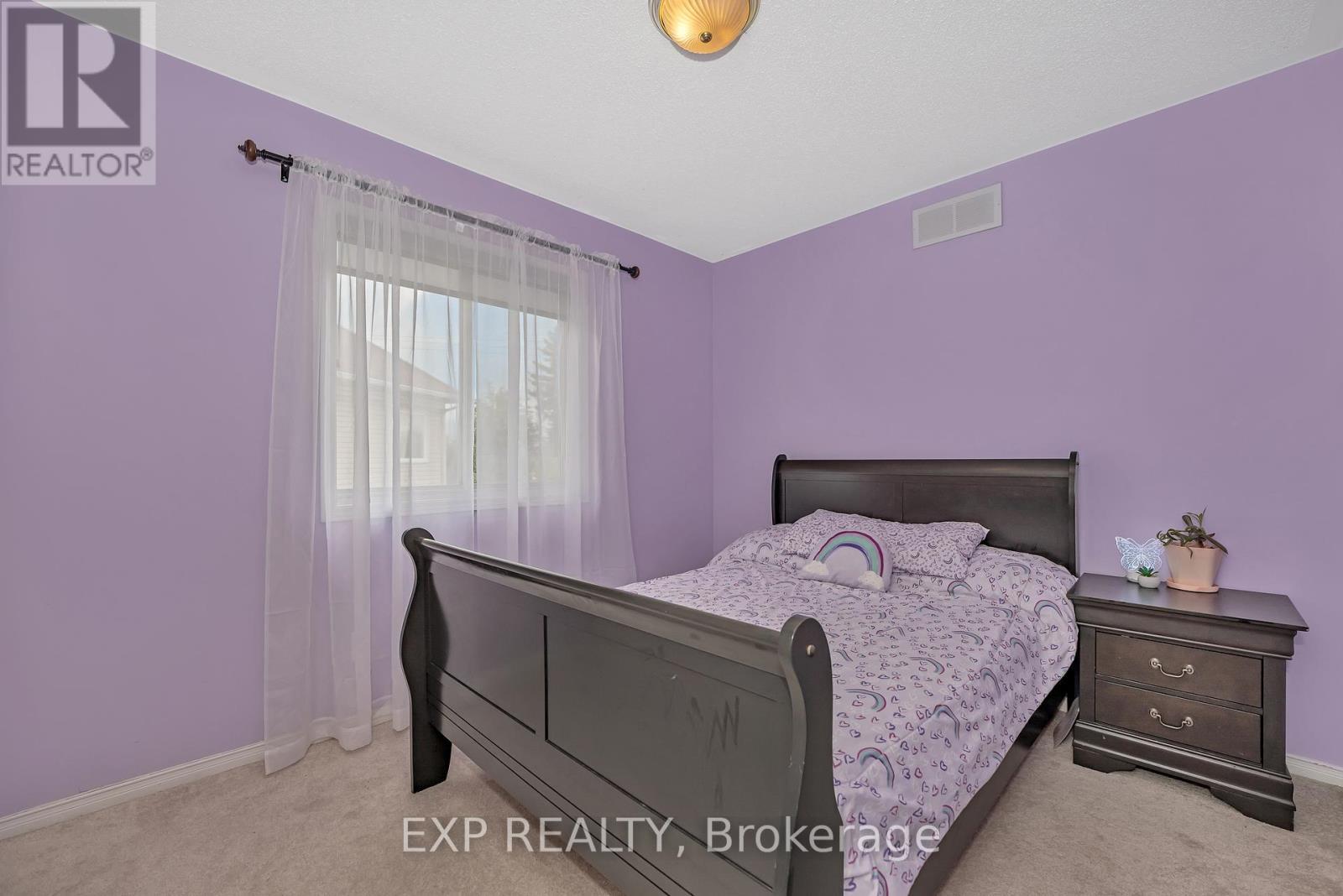 












6174 ARBOURWOOD DRIVE

,
Ottawa,




Ontario
K1C7L5

