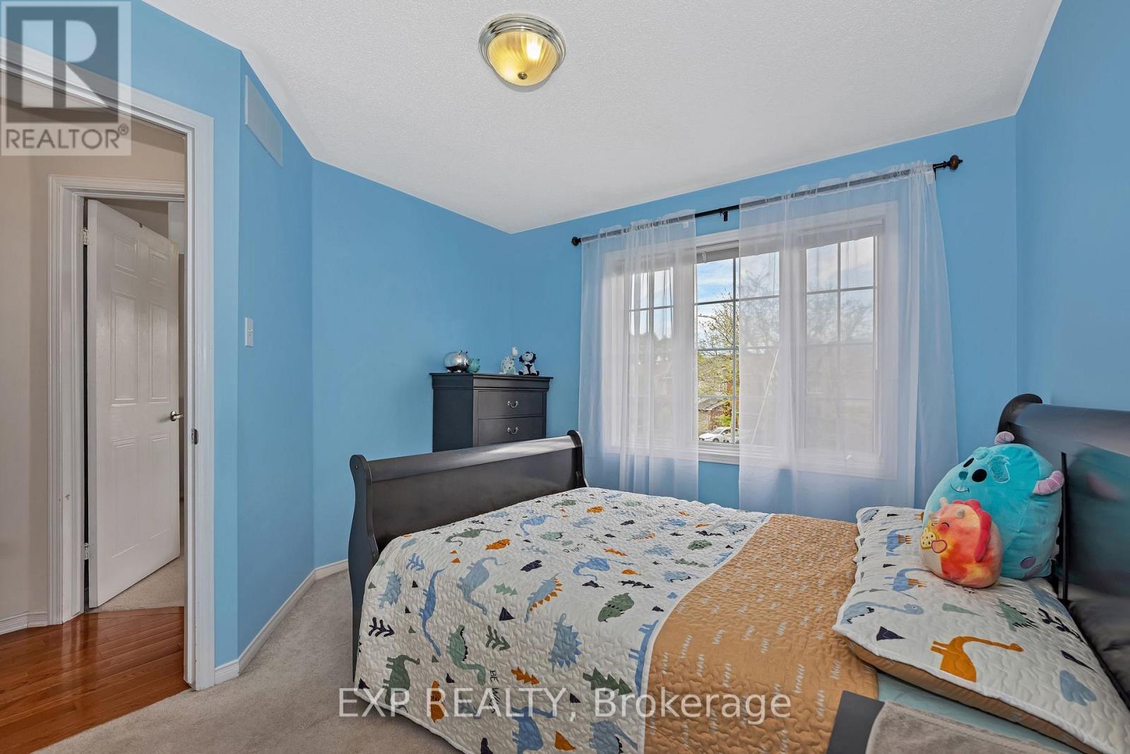 












6174 ARBOURWOOD DRIVE

,
Ottawa,




Ontario
K1C7L5

