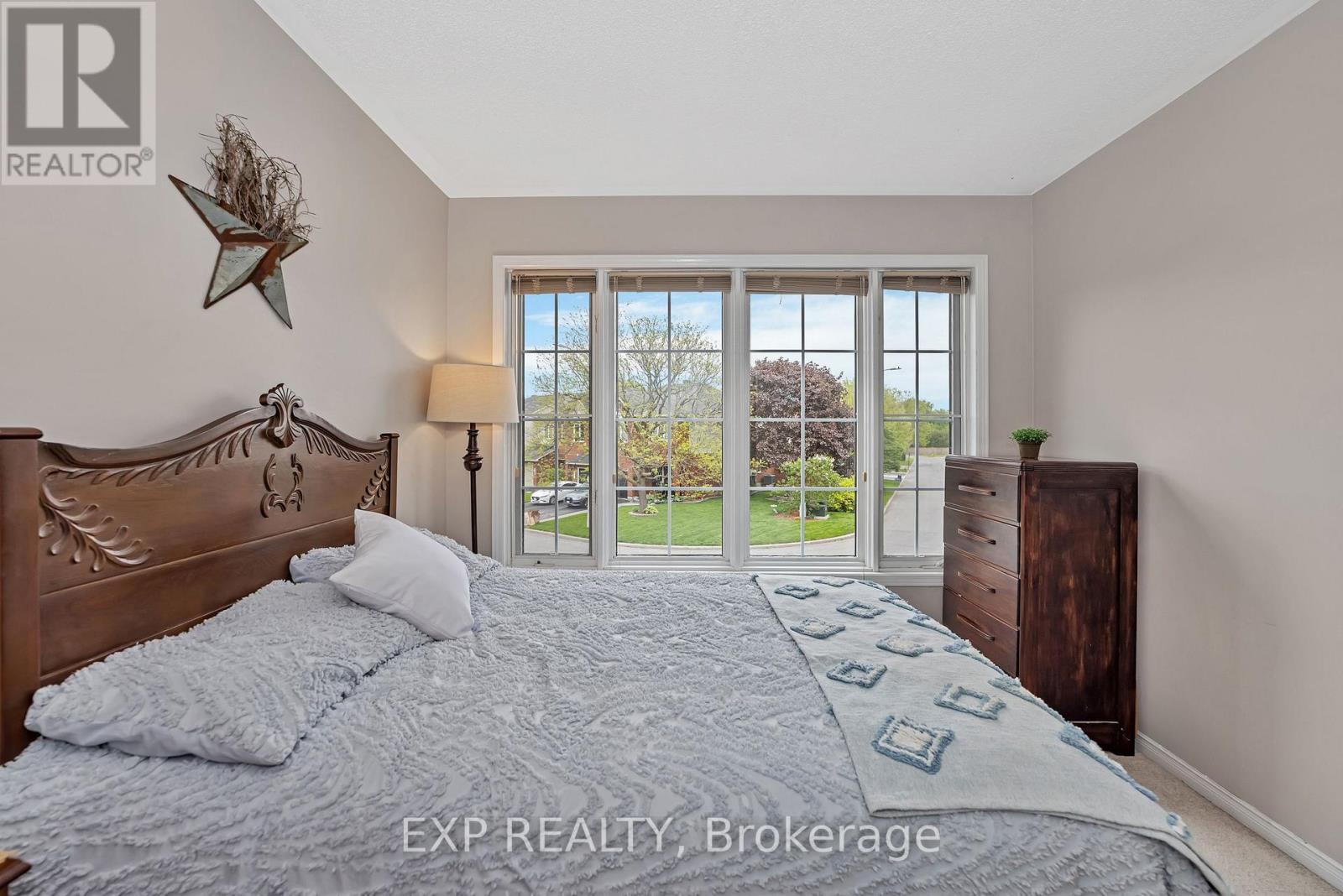 












6174 ARBOURWOOD DRIVE

,
Ottawa,




Ontario
K1C7L5

