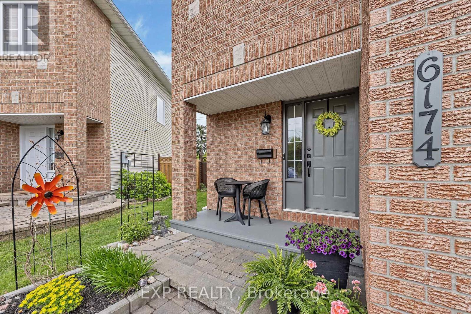 












6174 ARBOURWOOD DRIVE

,
Ottawa,




Ontario
K1C7L5

