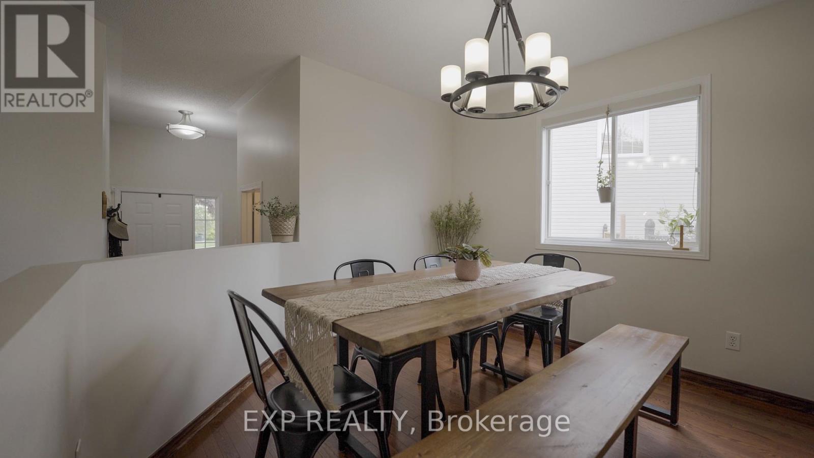 












6174 ARBOURWOOD DRIVE

,
Ottawa,




Ontario
K1C7L5

