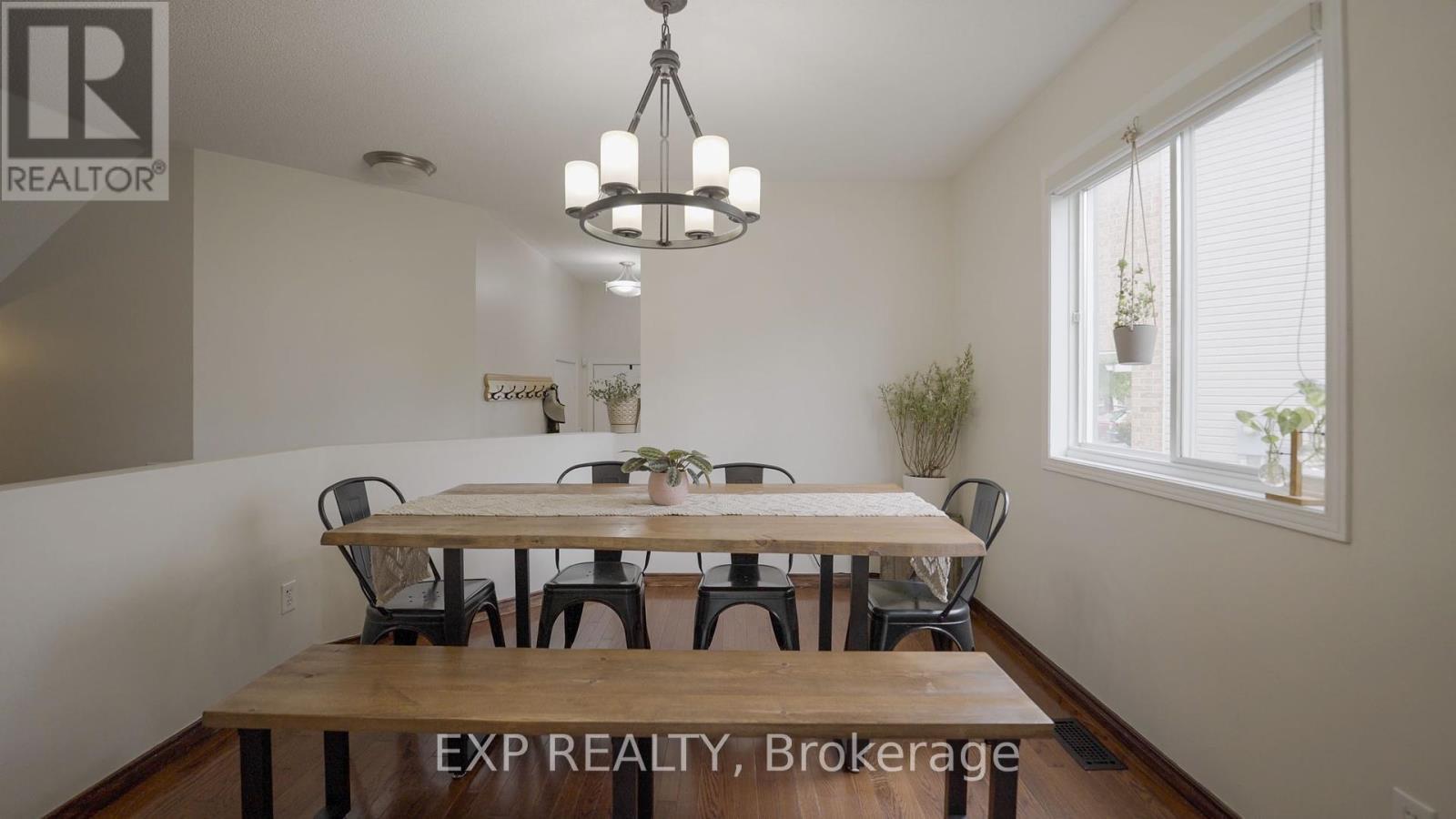 












6174 ARBOURWOOD DRIVE

,
Ottawa,




Ontario
K1C7L5

